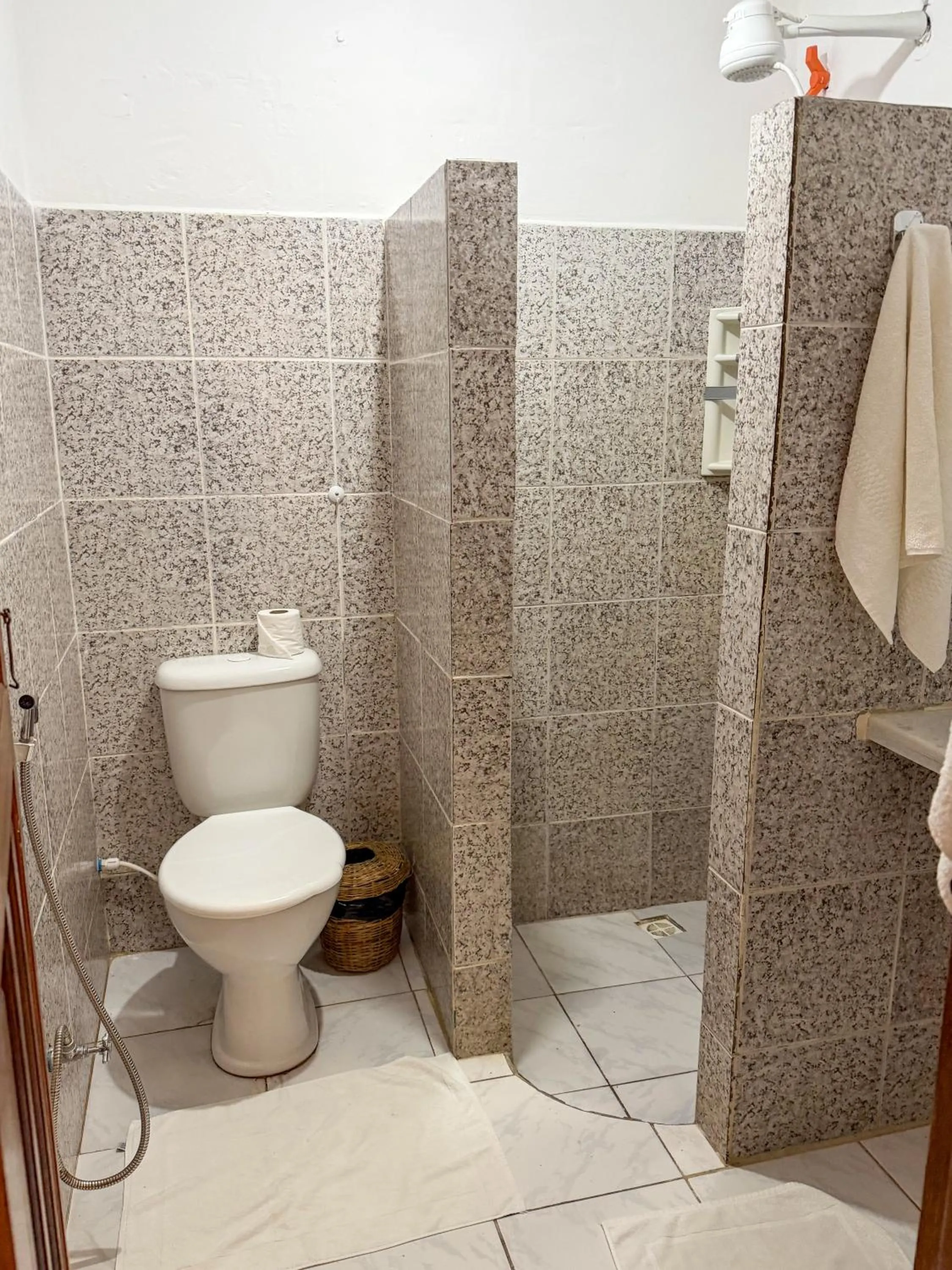 Shower in Pousada João Maria