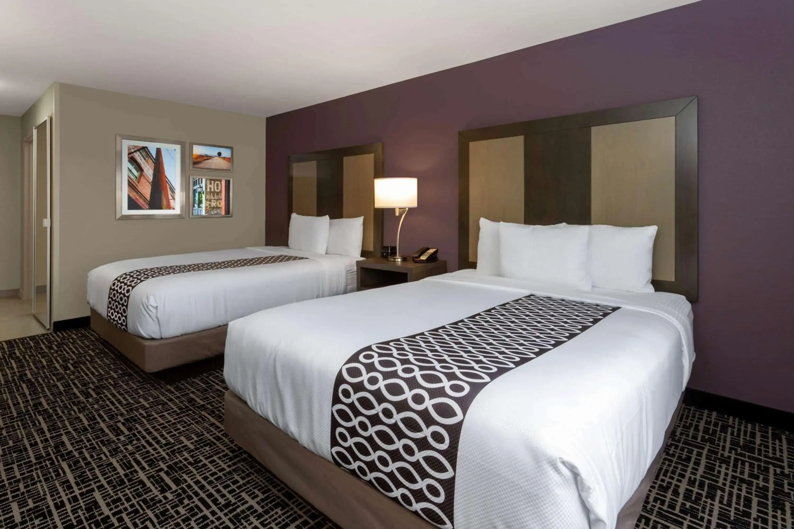 Photo of the whole room, Bed in La Quinta by Wyndham Wichita Airport Photo of the whole room, Bed in La Quinta by Wyndham Wichita Airport