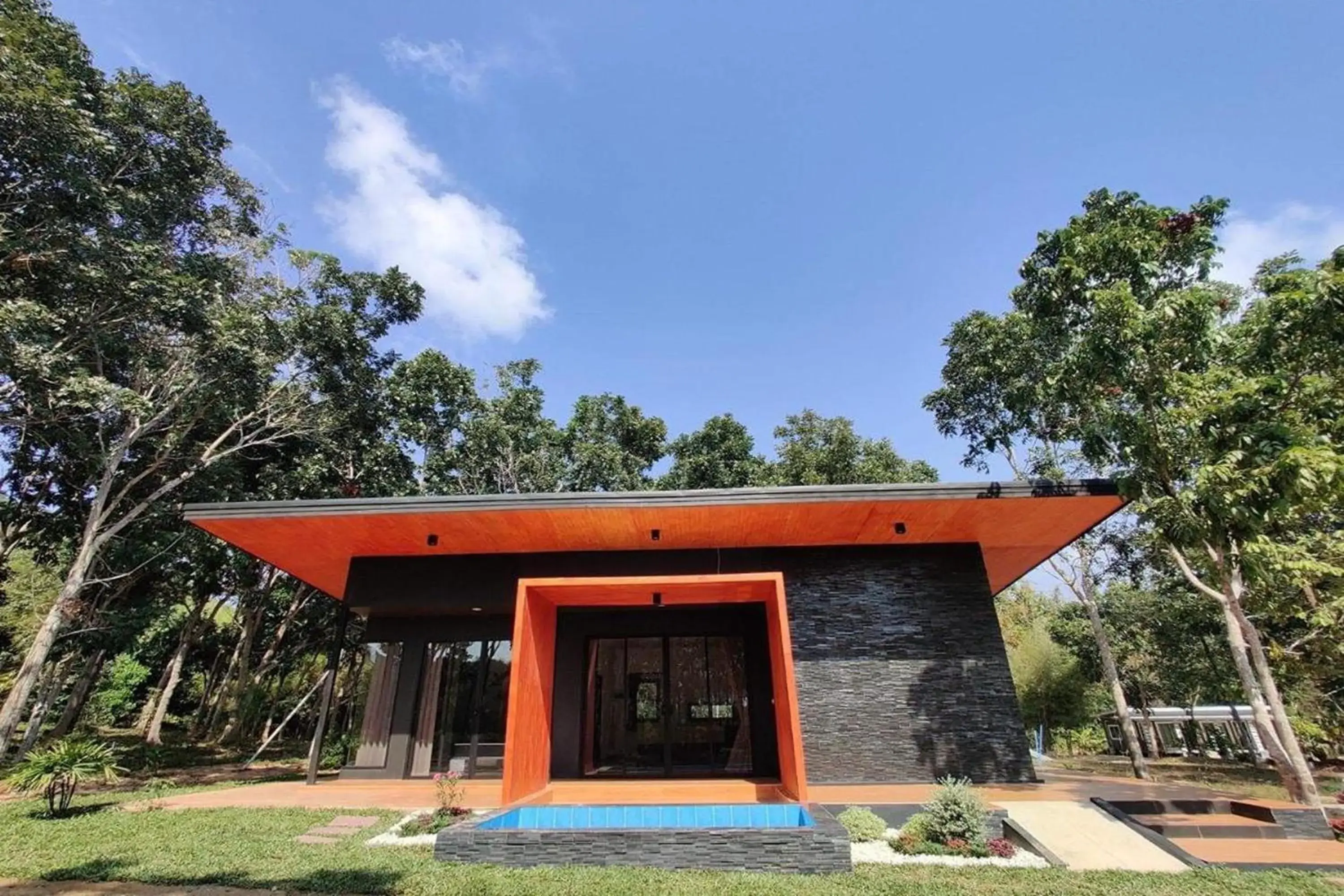 Property building in Forest Hill Resort Property building in Forest Hill Resort