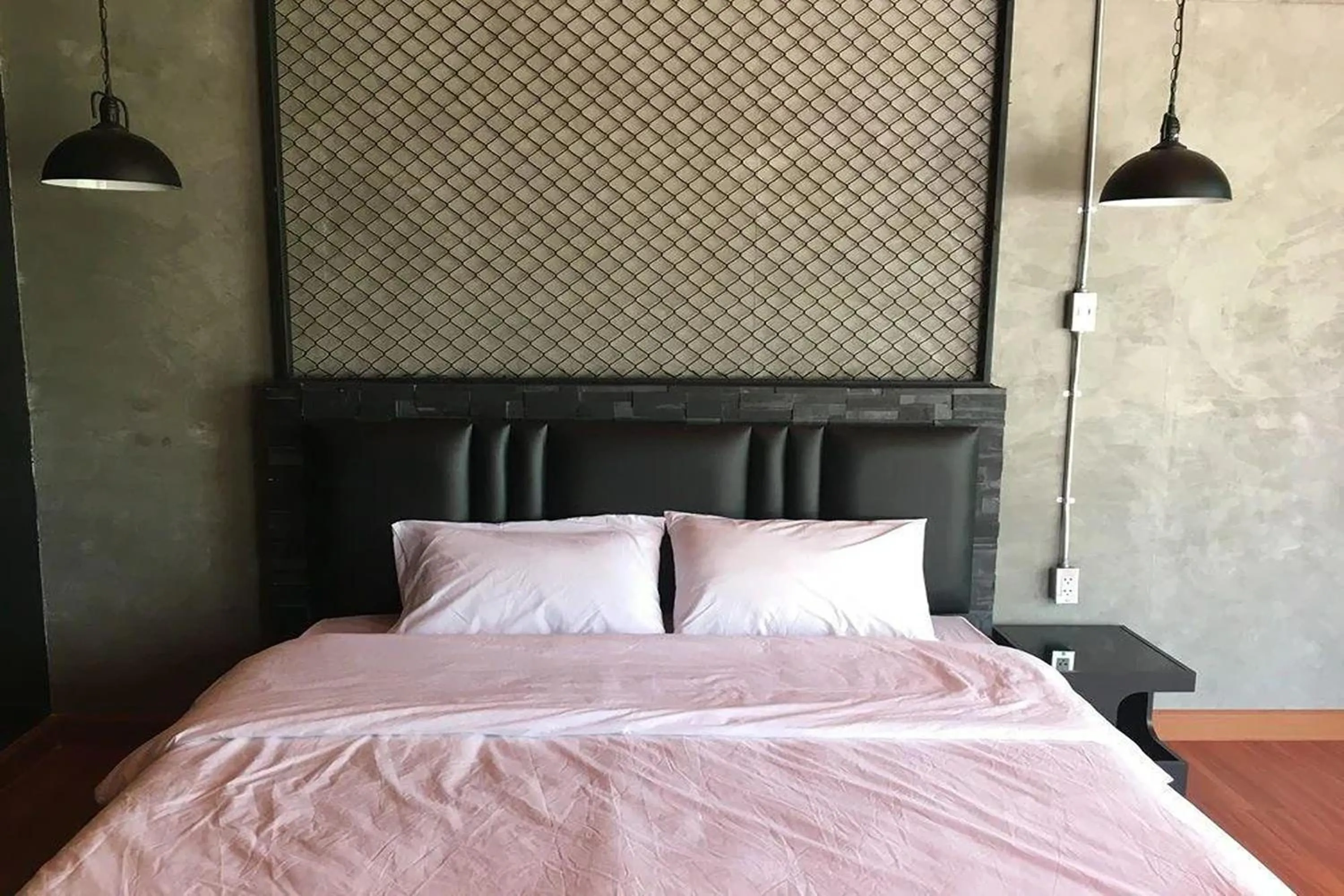 Bedroom, Bed in Forest Hill Resort