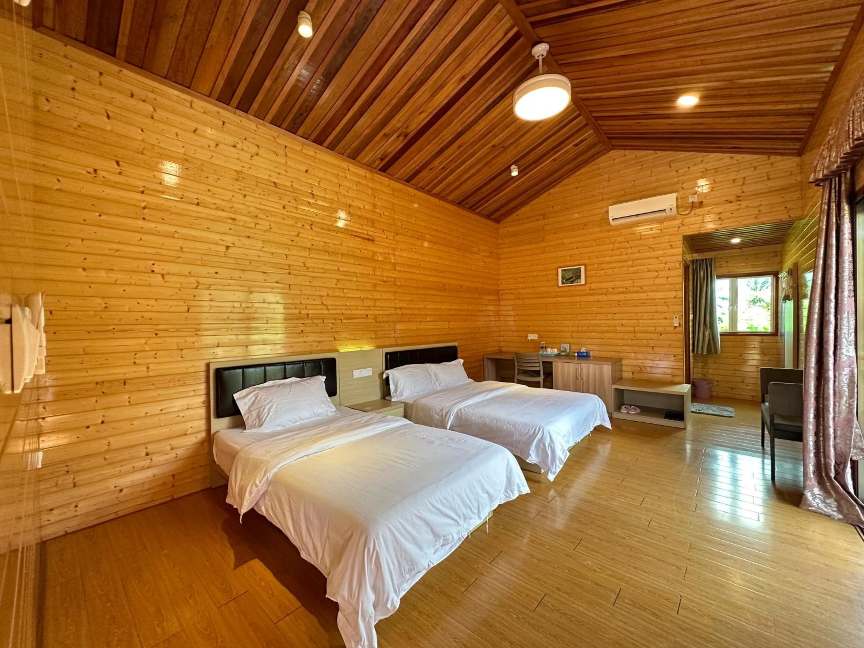 Bed in Coconut Garden Resort仙本那顺德人家棕榈园