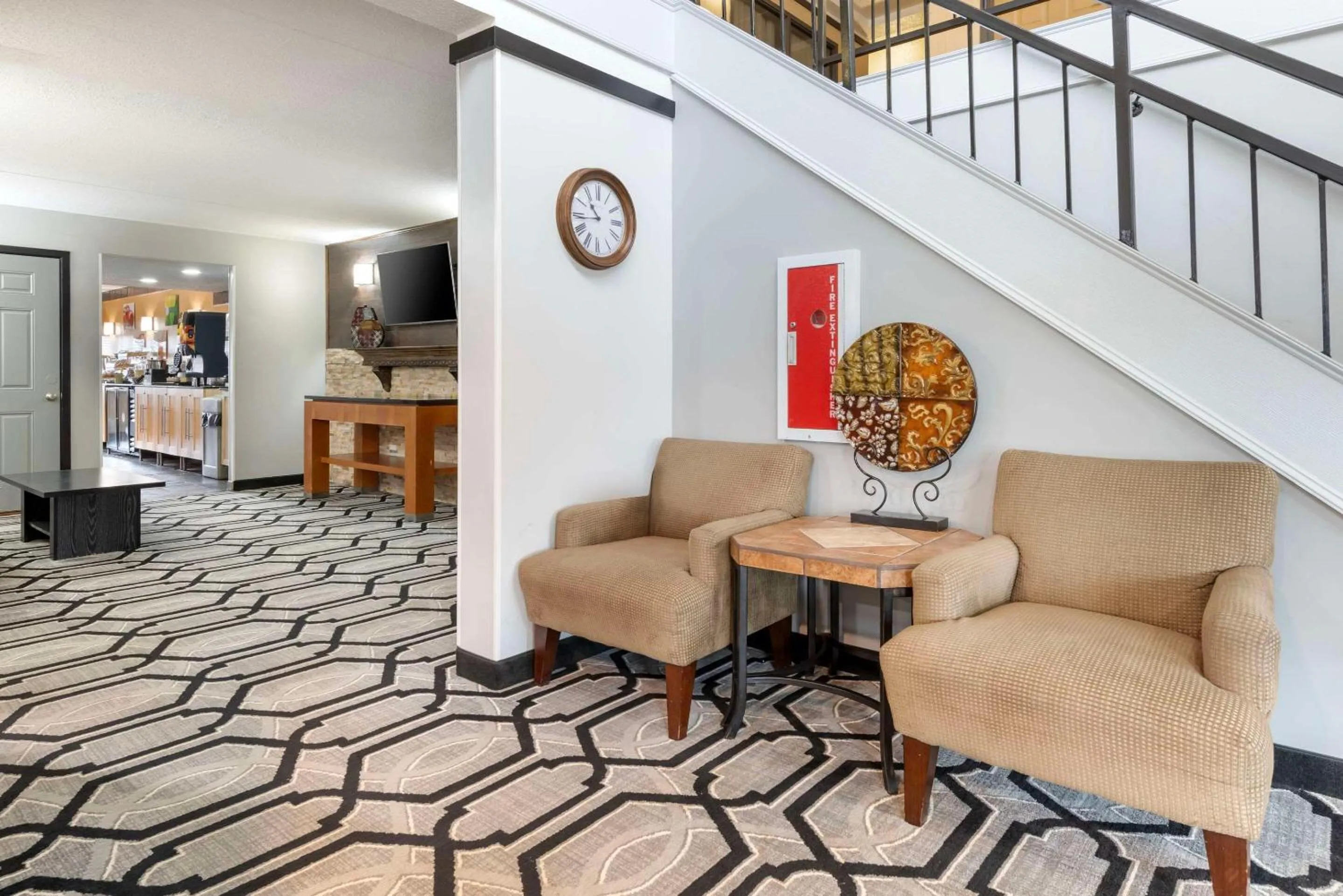 Lobby or reception in Quality Inn & Suites Mayo Clinic Area