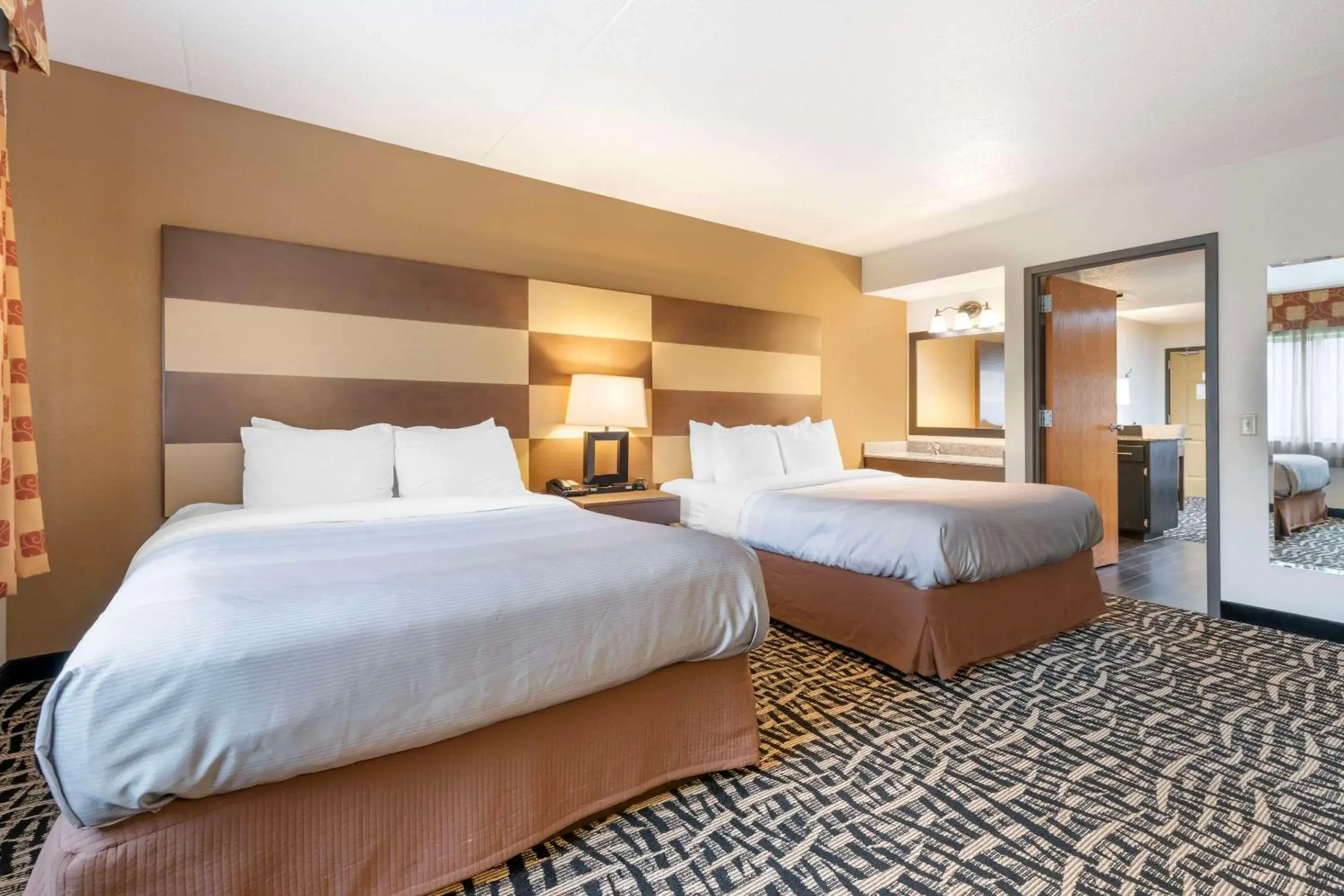 Queen Suite with Two Queen Beds - Non-Smoking - Ground Floor in Quality Inn & Suites Mayo Clinic Area Queen Suite with Two Queen Beds - Non-Smoking - Ground Floor in Quality Inn & Suites Mayo Clinic Area