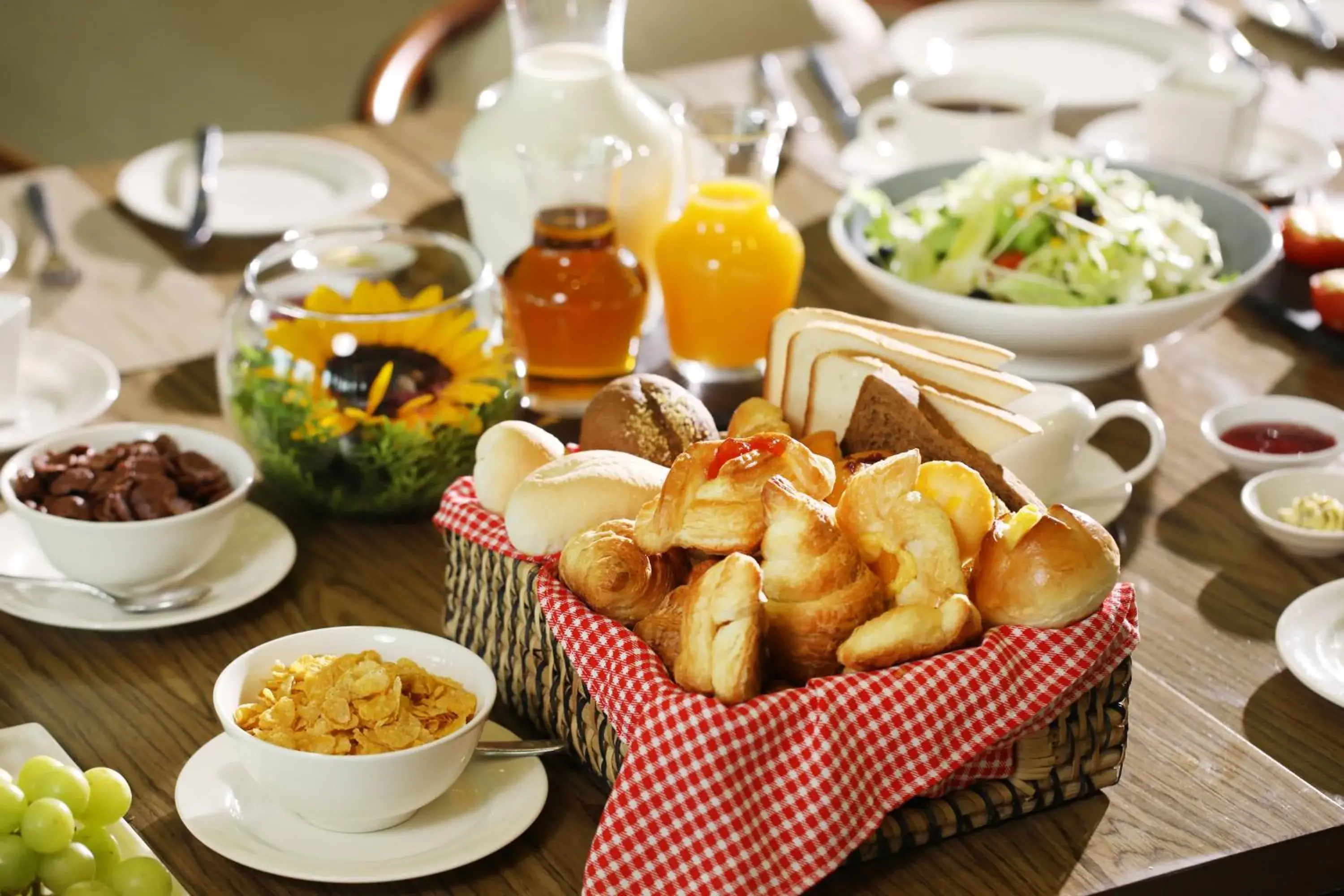 Breakfast in FLC Grand Hotel Samson Breakfast in FLC Grand Hotel Samson