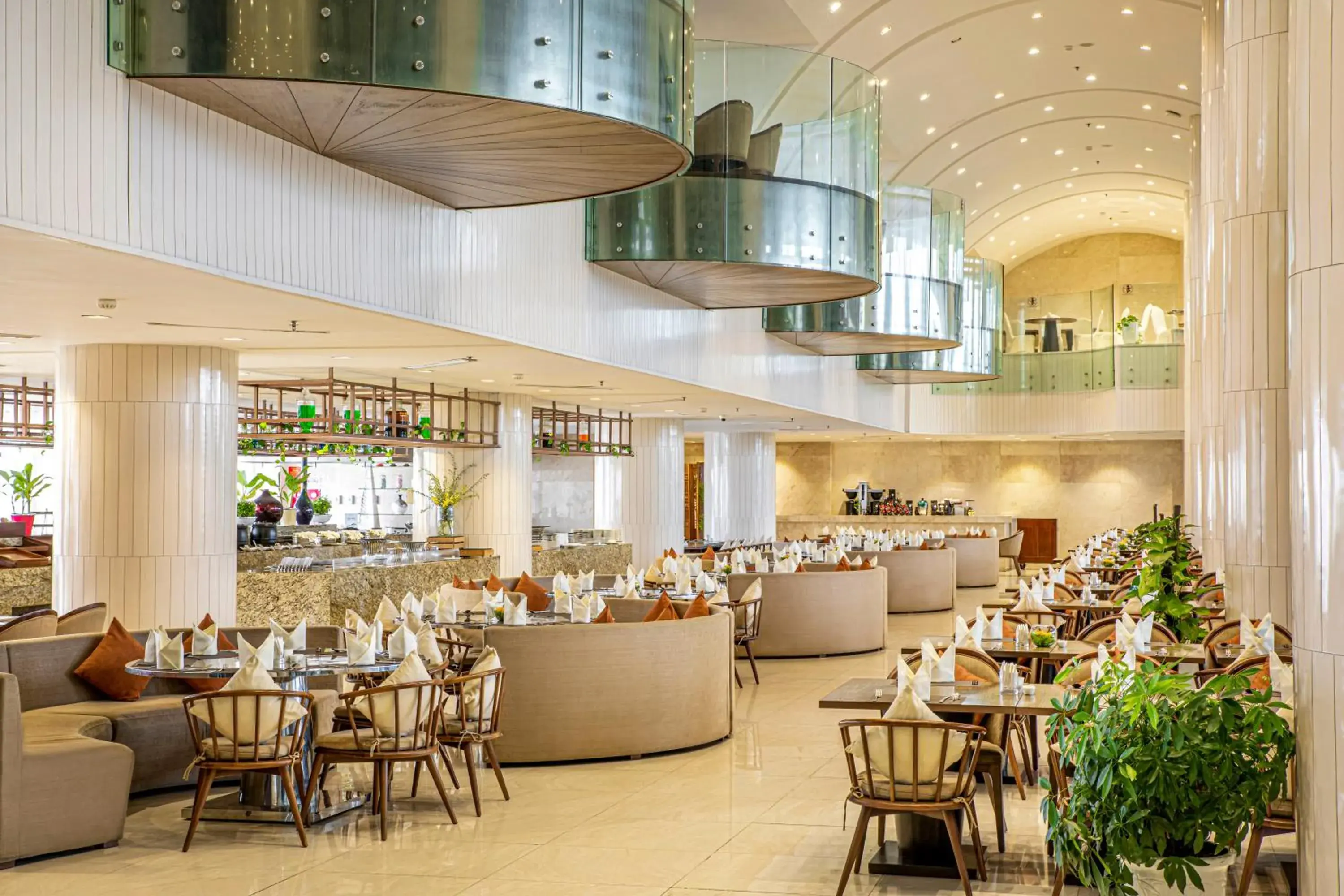 Restaurant/places to eat in FLC Grand Hotel Samson Restaurant/places to eat in FLC Grand Hotel Samson