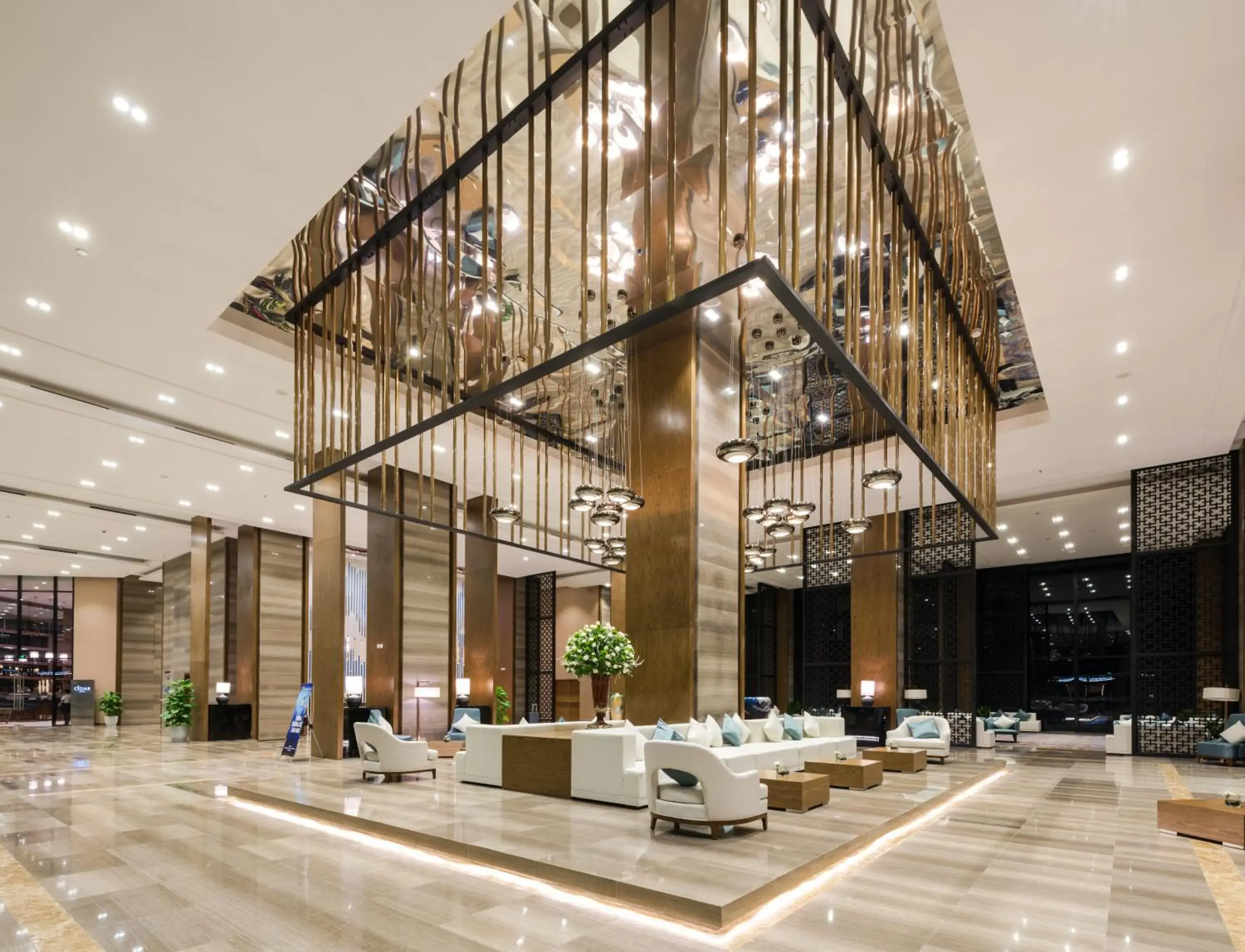 Lobby or reception in FLC Grand Hotel Samson Lobby or reception in FLC Grand Hotel Samson