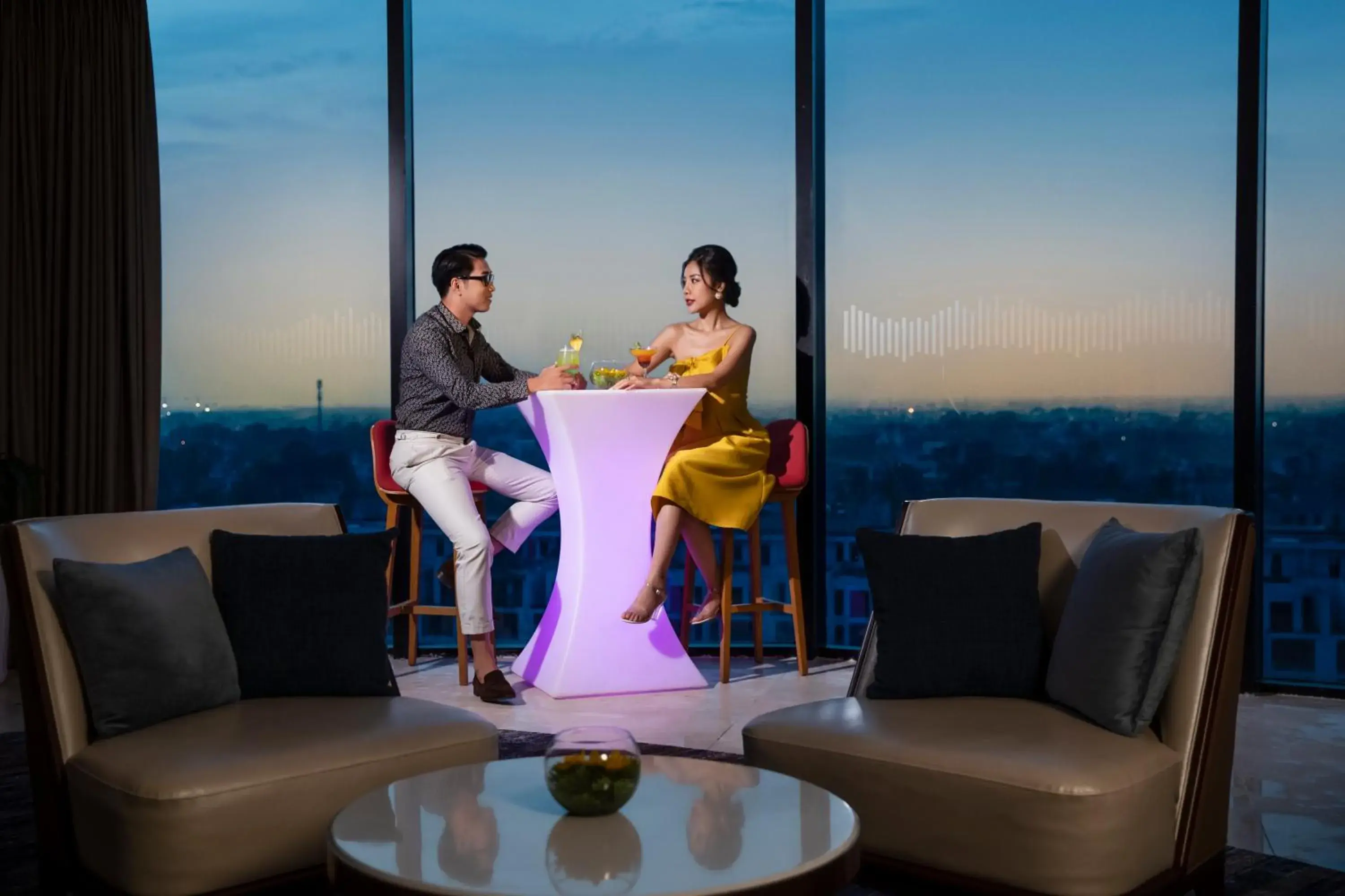 Lounge or bar in FLC Grand Hotel Samson Lounge or bar in FLC Grand Hotel Samson