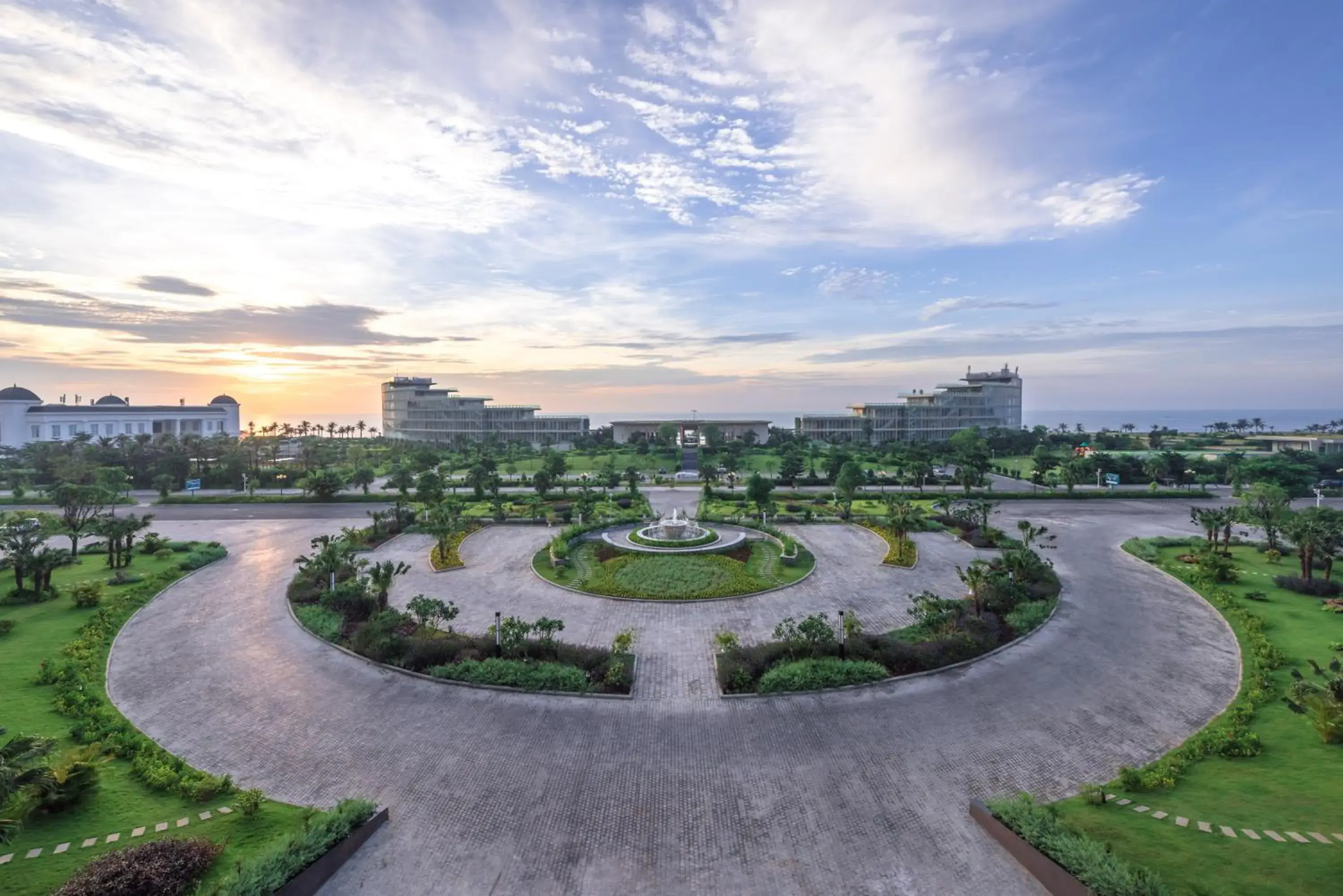 Property building in FLC Grand Hotel Samson Property building in FLC Grand Hotel Samson