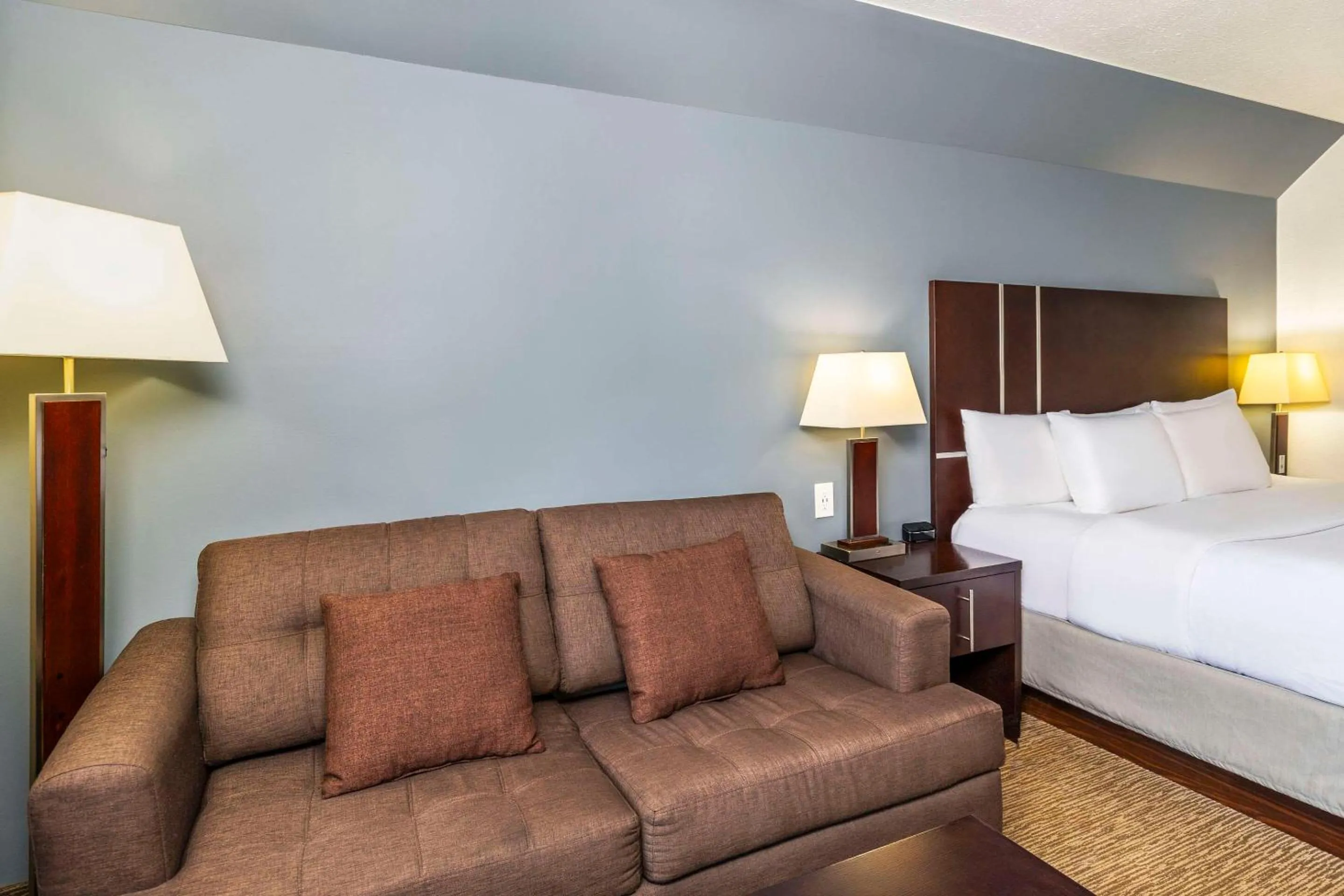 Bedroom, Bed in Comfort Inn & Suites