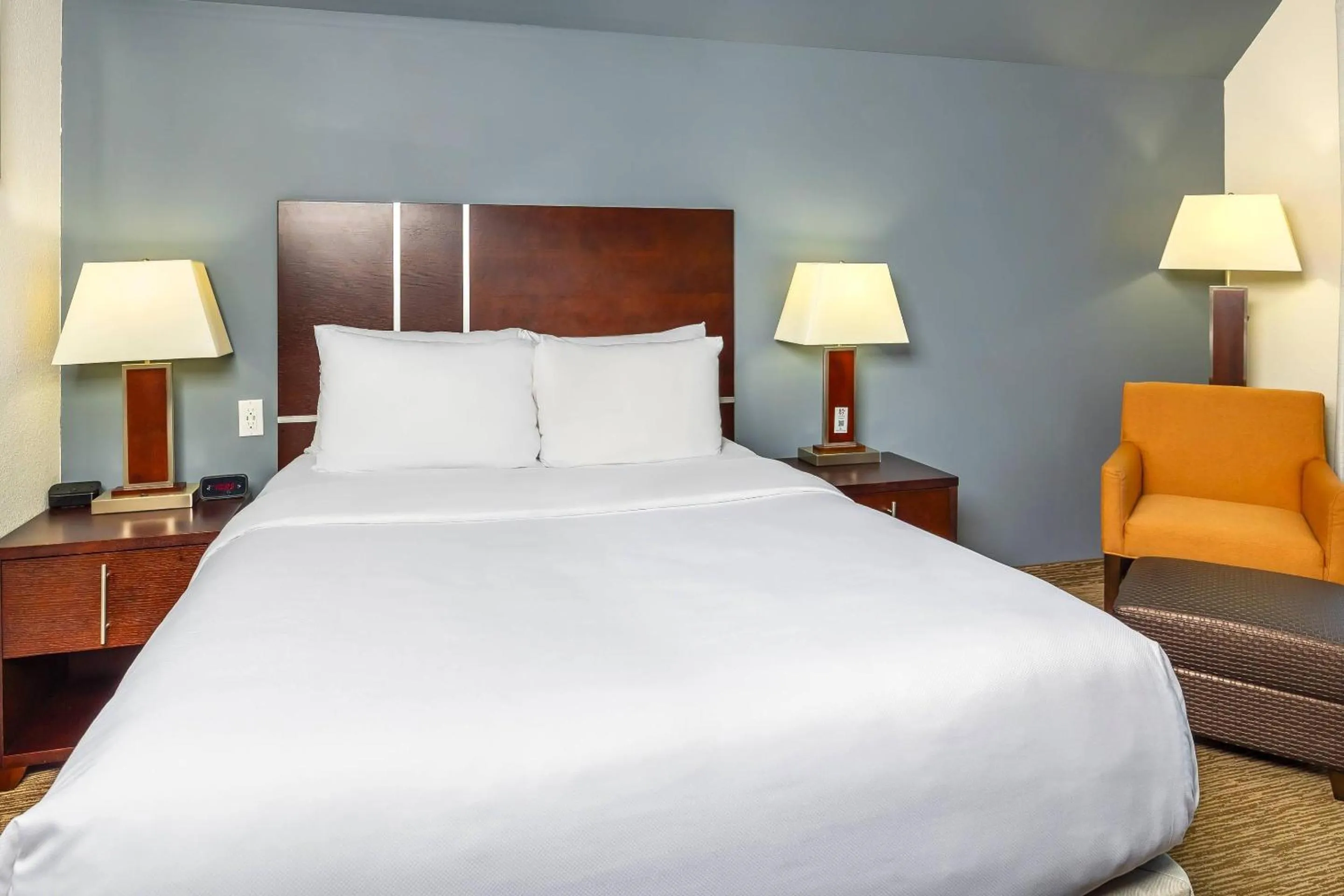 Bedroom, Bed in Comfort Inn & Suites