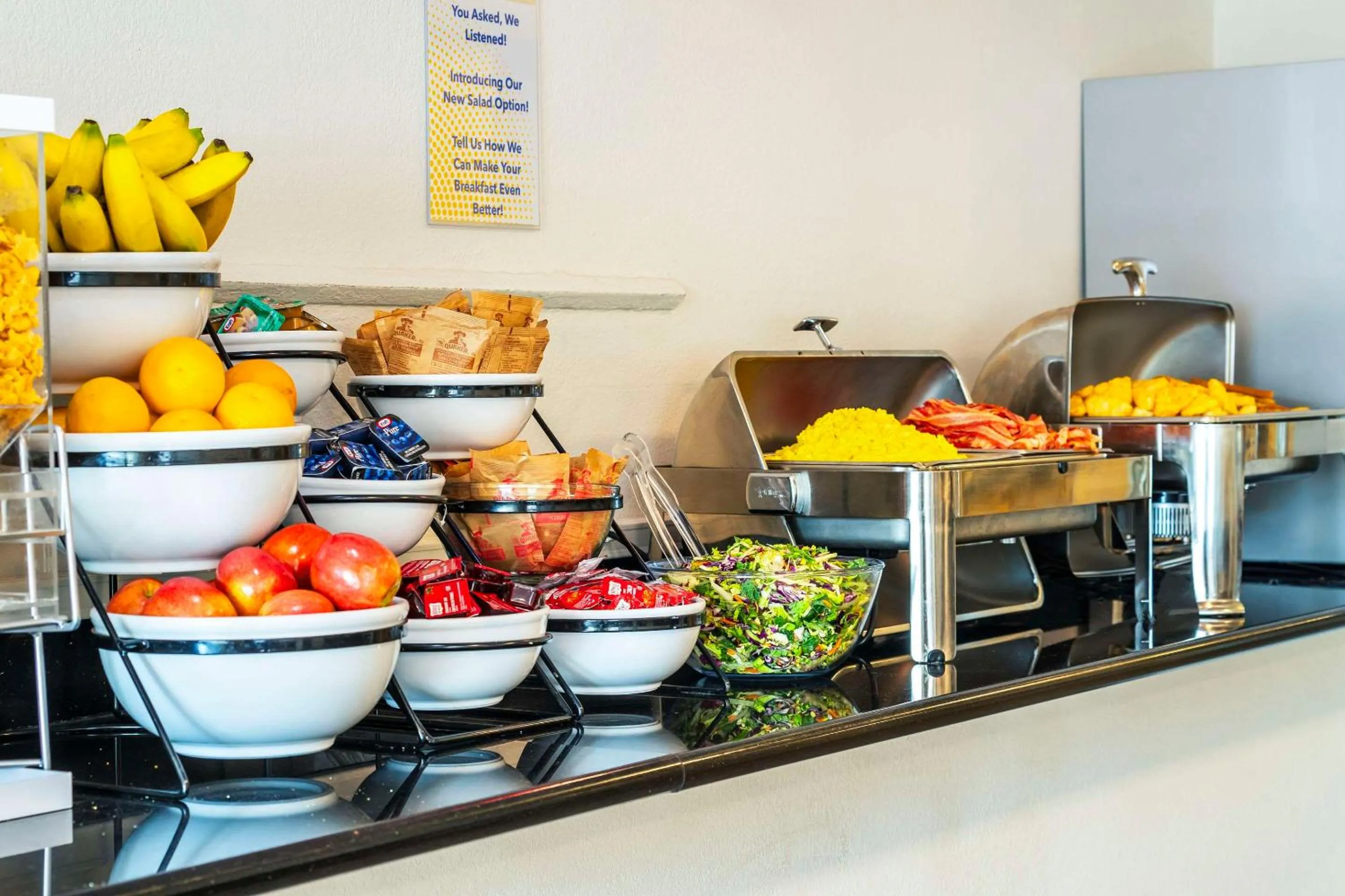 Breakfast in Comfort Inn & Suites