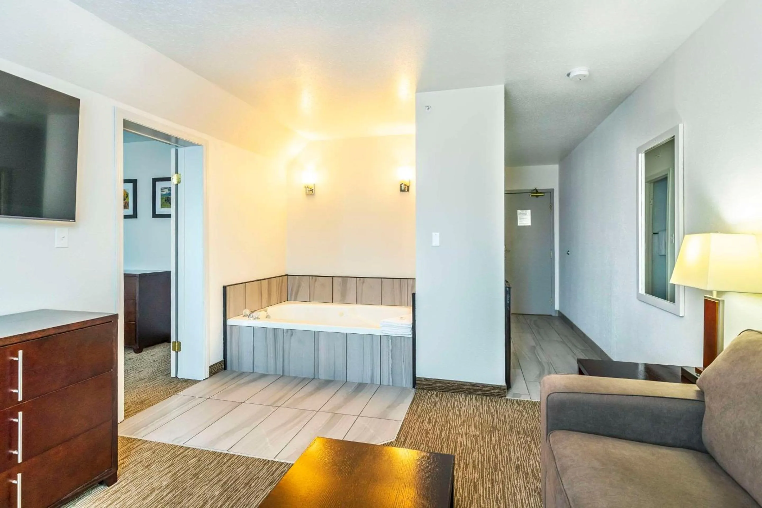 Bedroom, Bed in Comfort Inn & Suites