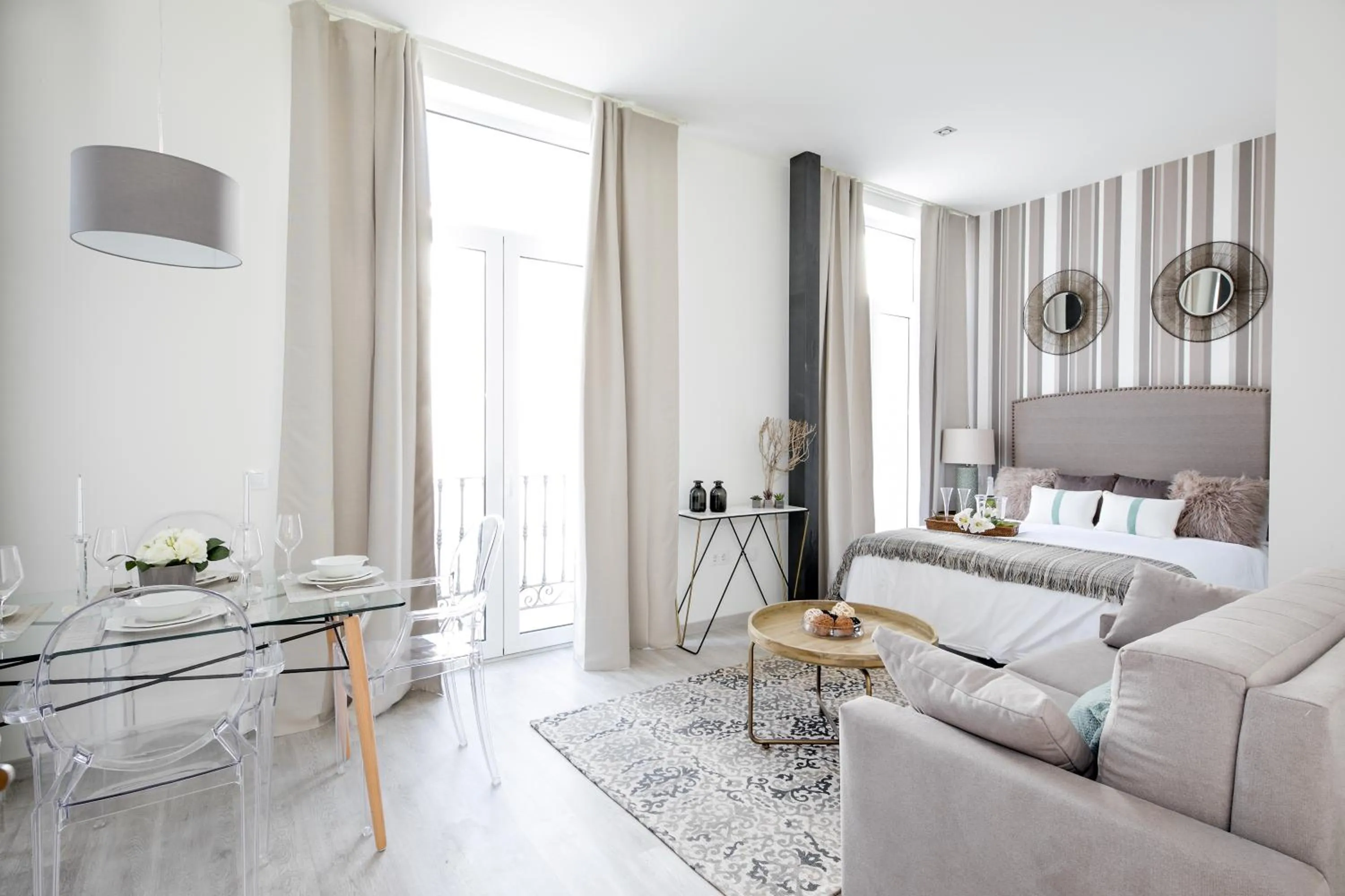 Living room, Bed in Apartamentos Soho Boutique Museo