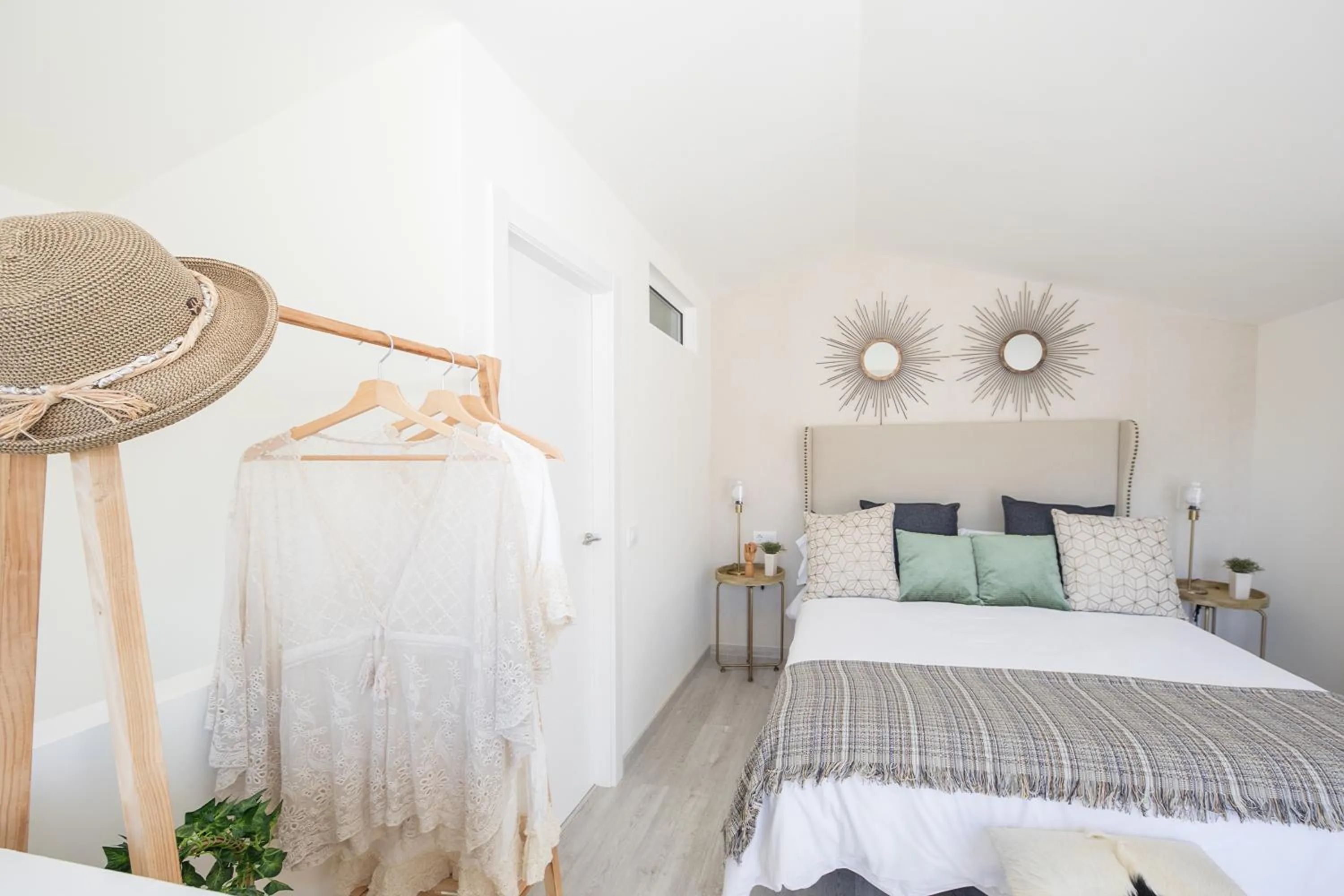 Bedroom, Bed in Apartamentos Soho Boutique Museo