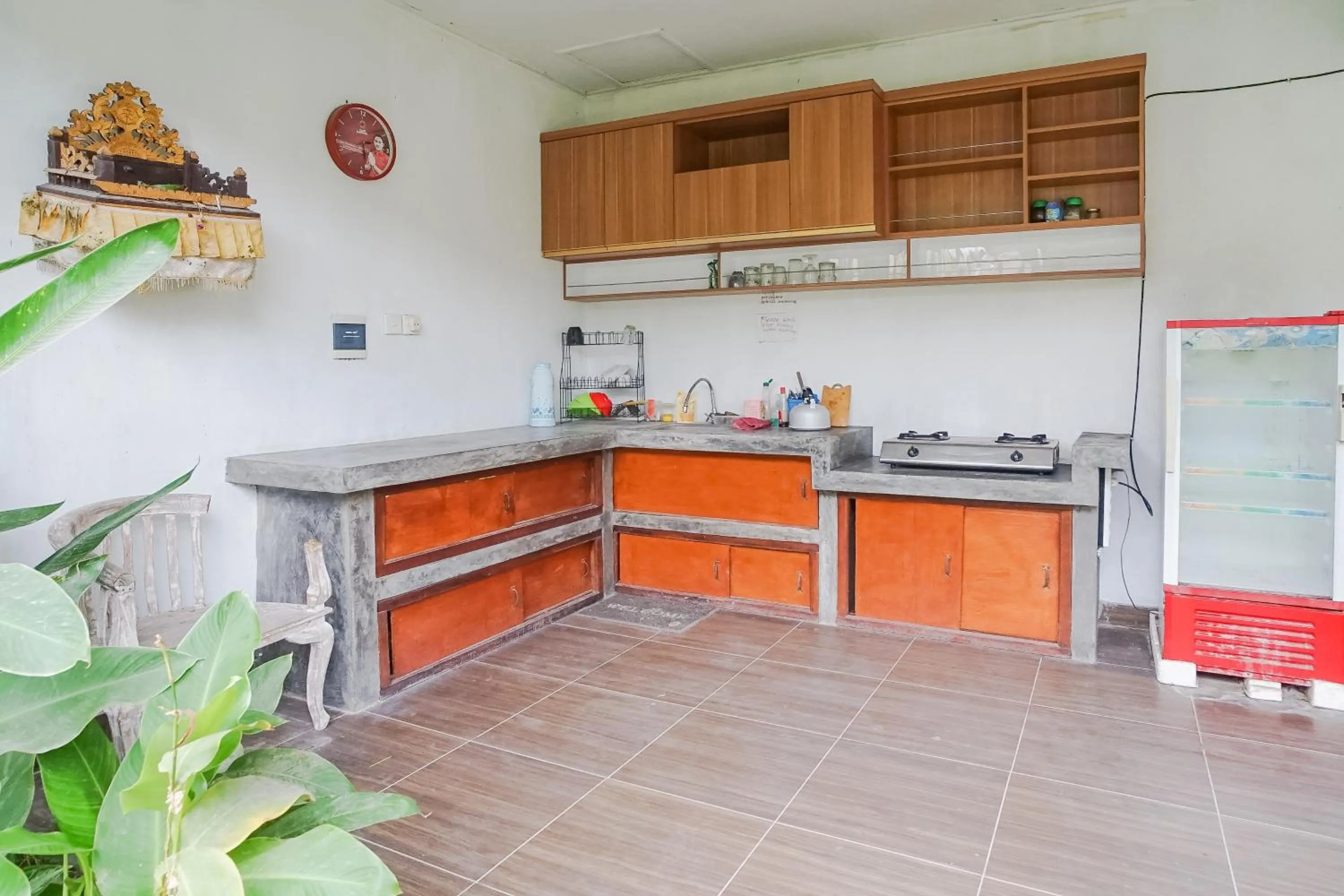 Kitchen or kitchenette in Karan Homestay Canggu