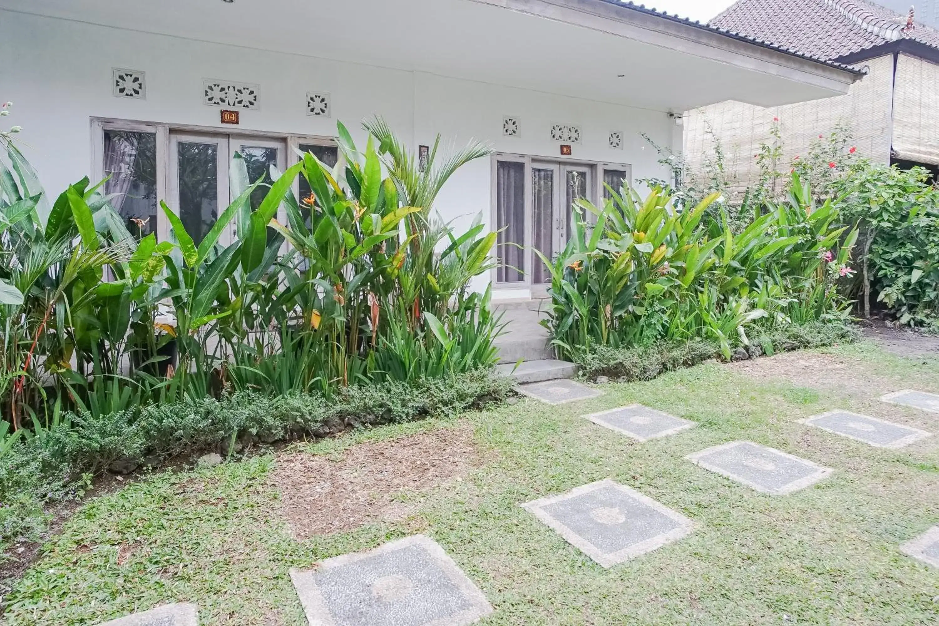 Property building in Karan Homestay Canggu Property building in Karan Homestay Canggu