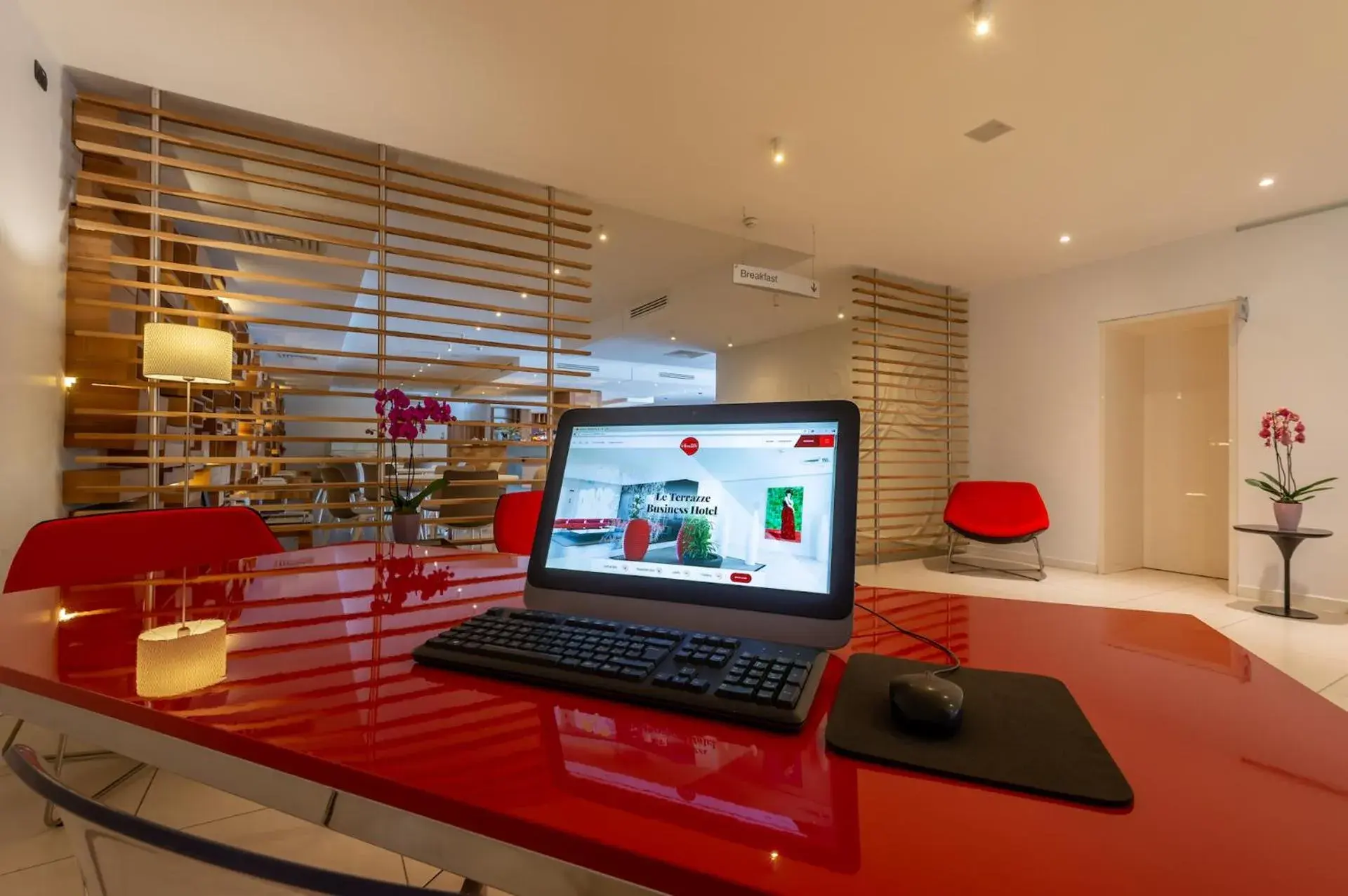 Lobby or reception in UNA HOTELS Le Terrazze Treviso Hotel & Residence Lobby or reception in UNA HOTELS Le Terrazze Treviso Hotel & Residence