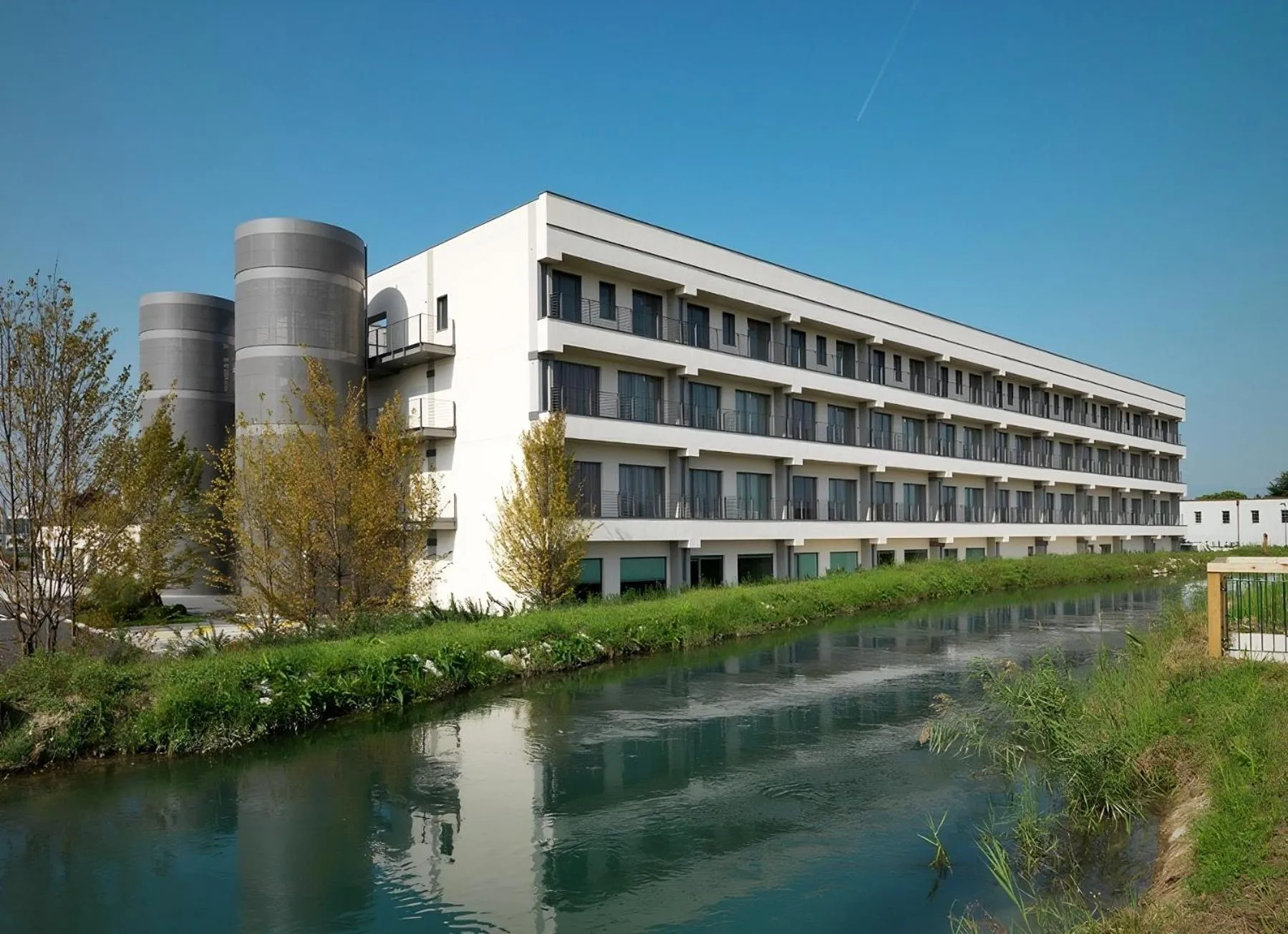 Property building in UNA HOTELS Le Terrazze Treviso Hotel & Residence
