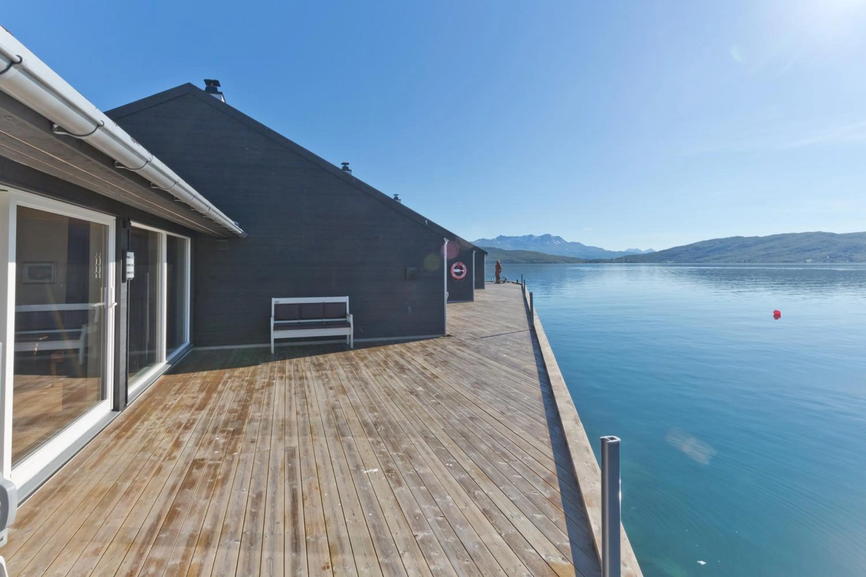 Property building in Finsnes Gaard