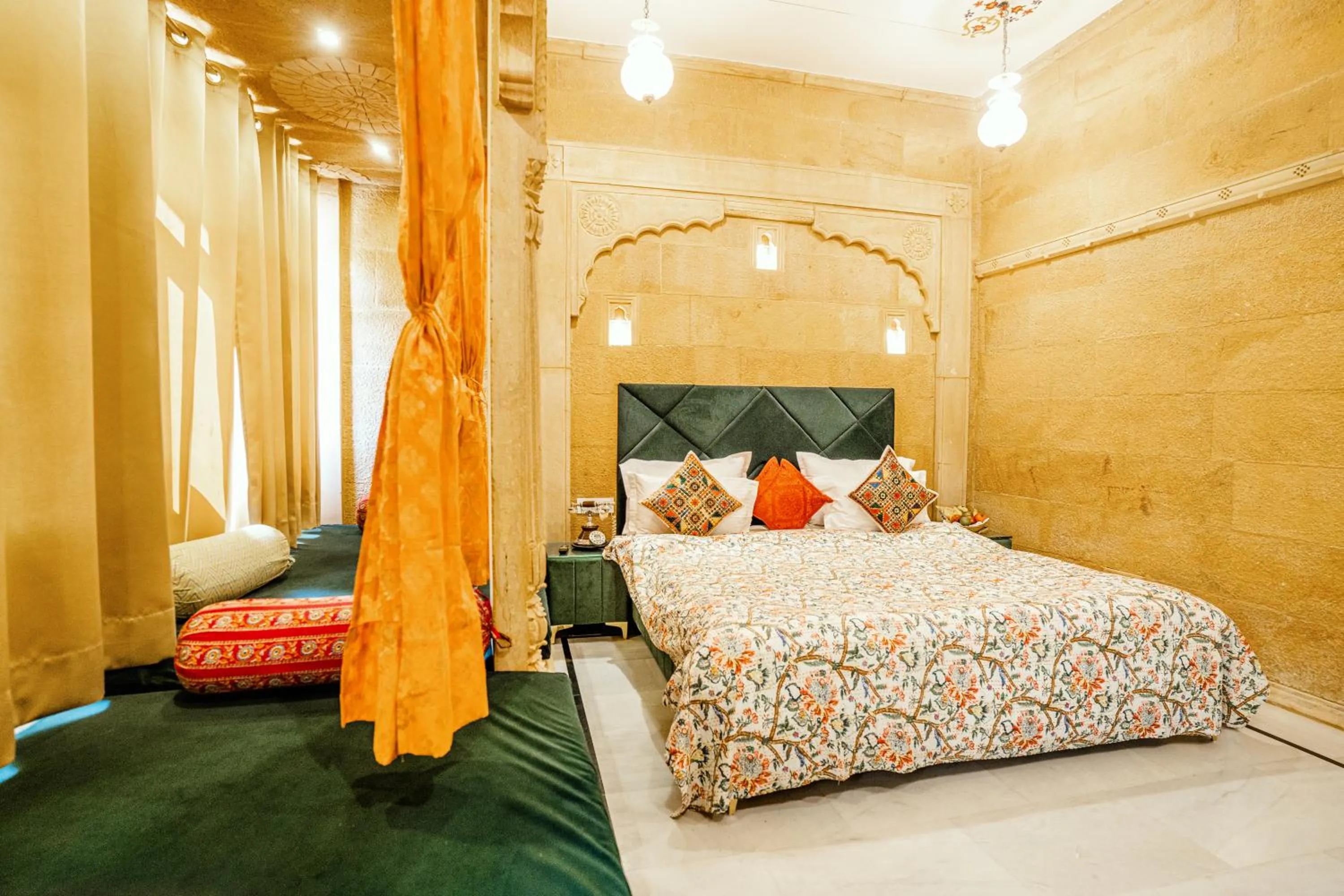 Bedroom, Bed in Garh Meera - A Sensational Boutique Hotel
