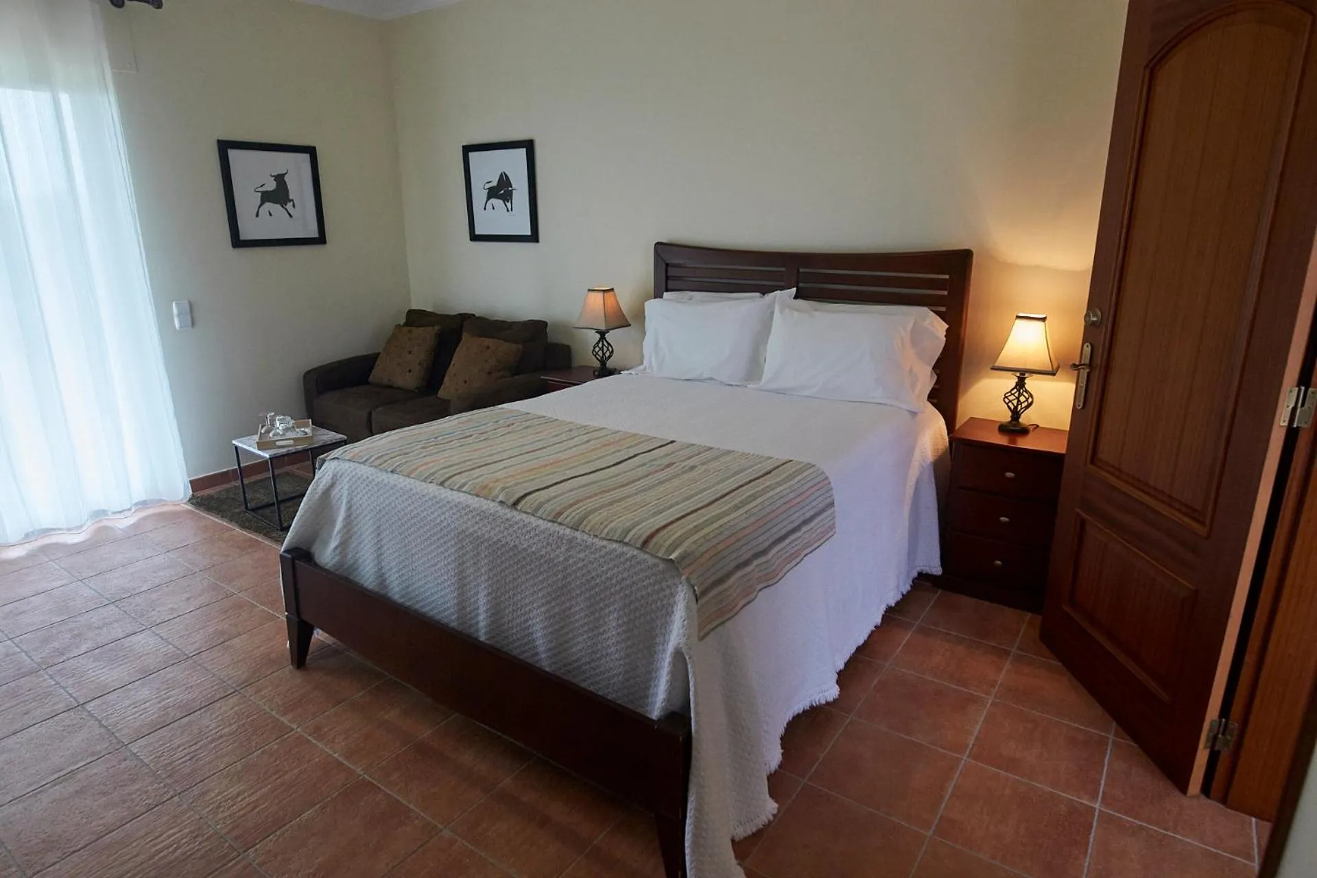 Photo of the whole room, Bed in Vivenda da Saudade B&B