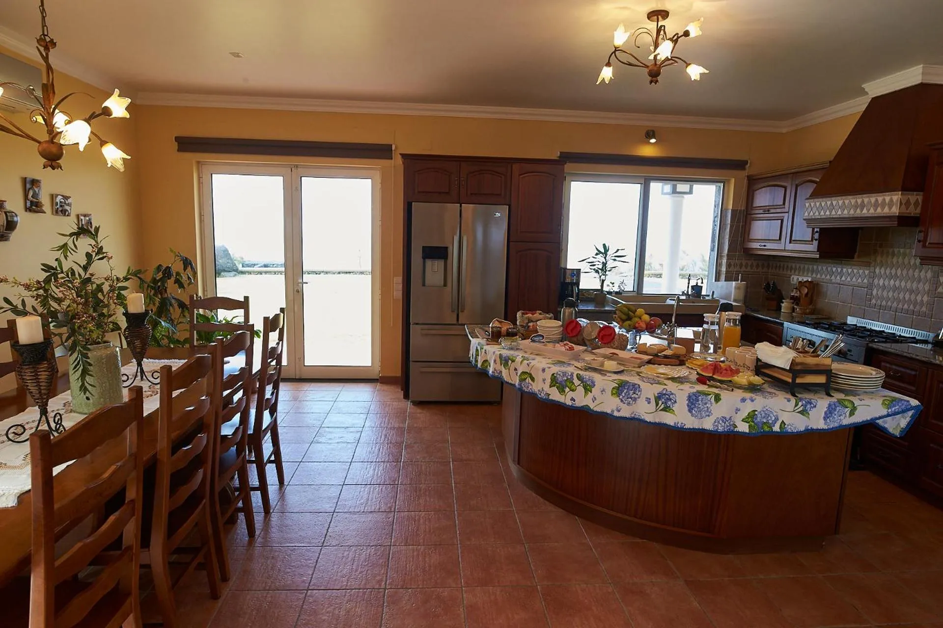 Buffet breakfast in Vivenda da Saudade B&B