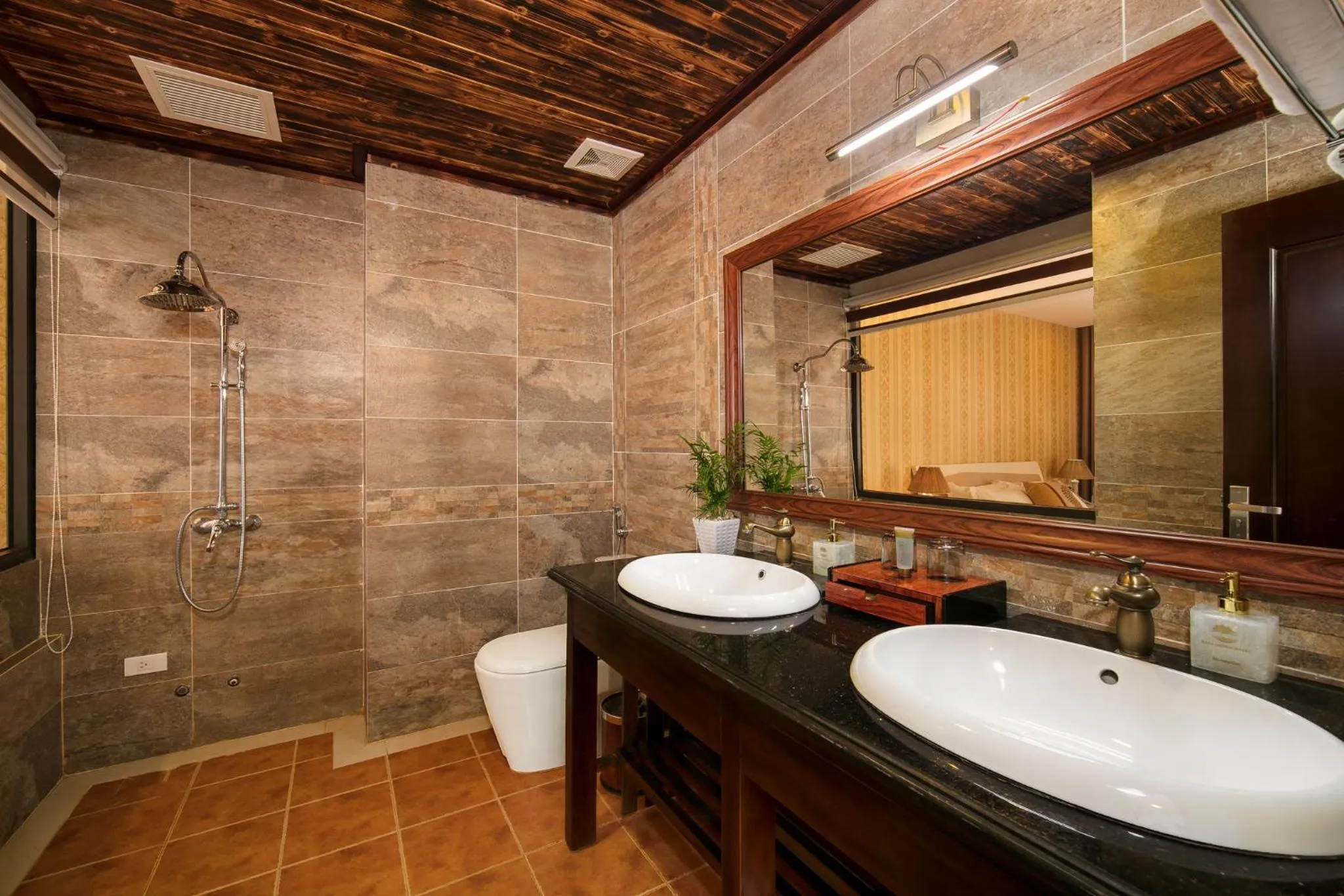 Bathroom in Sapa Green Hotel