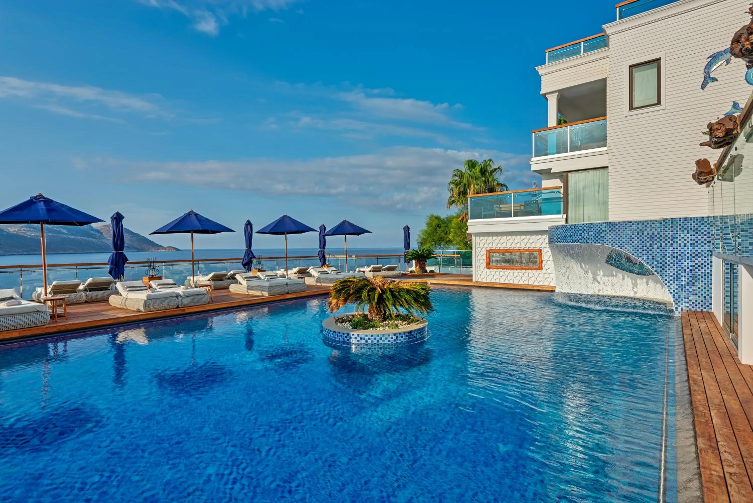 Swimming pool in Meis Exclusive Hotel