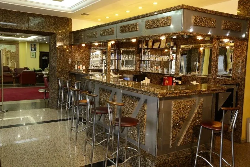 Restaurant/places to eat in Kayhanbey Hotel