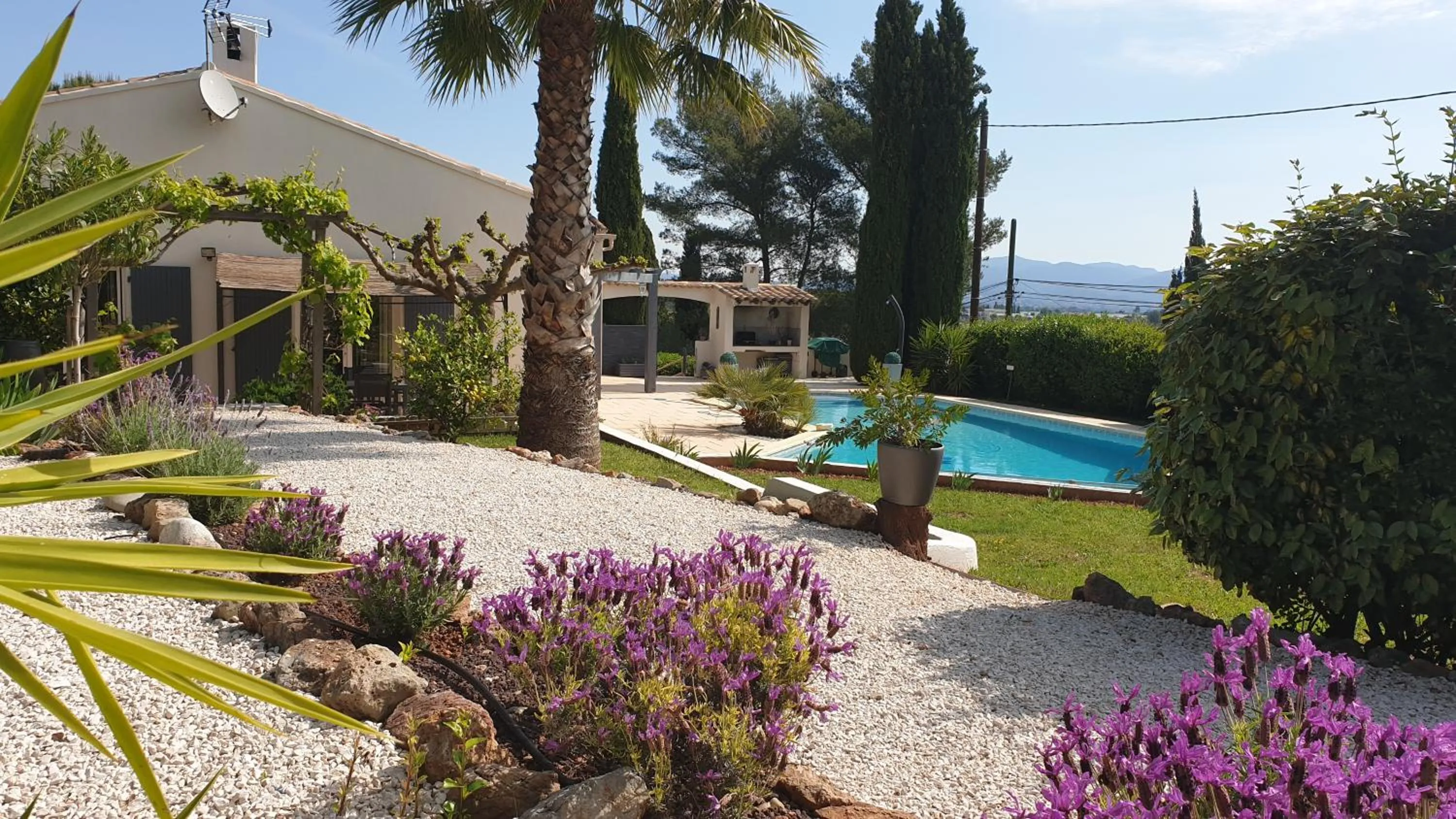 Garden in La Villa d'Olivène