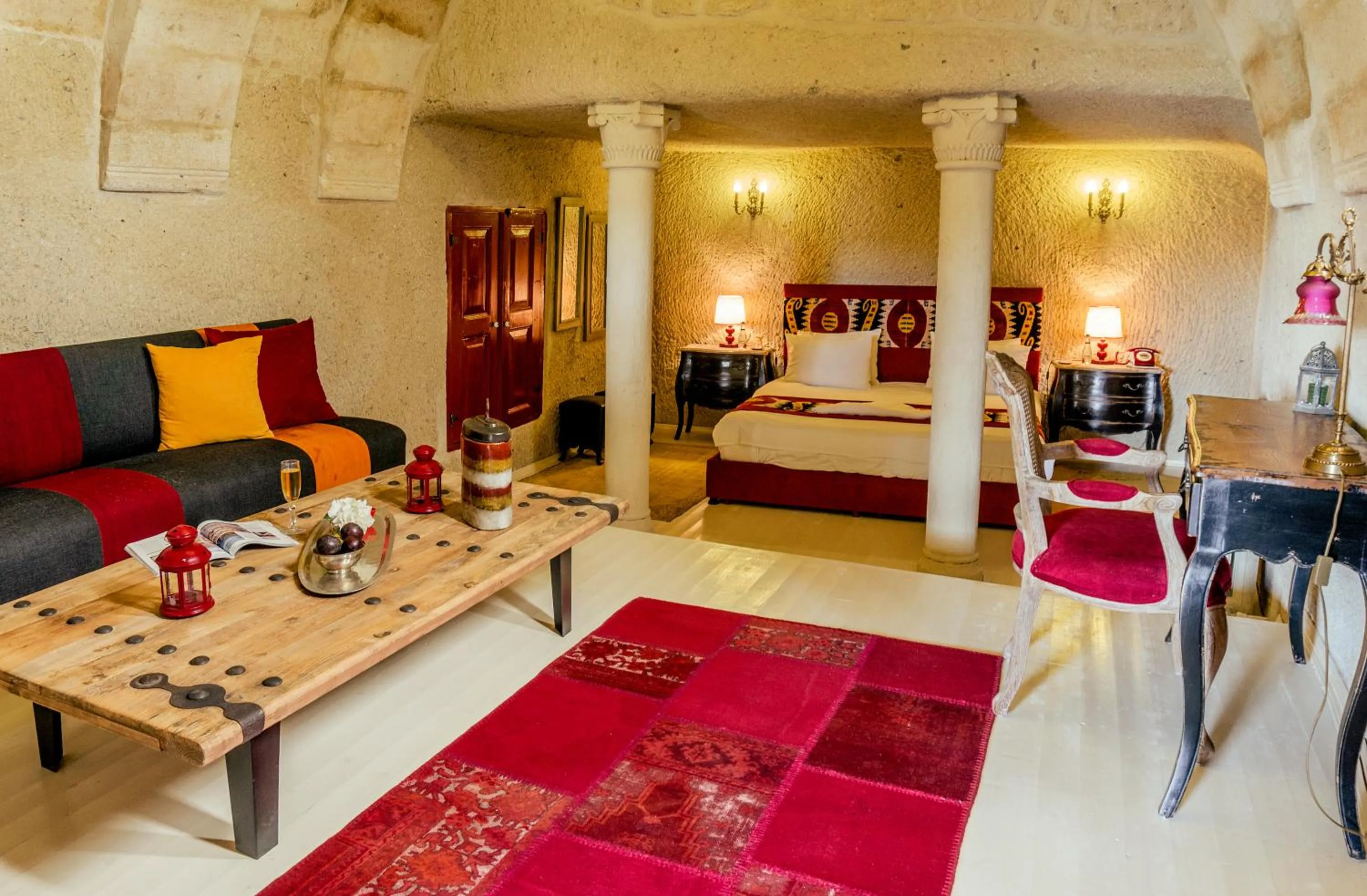 Bed in Hezen Cave Hotel