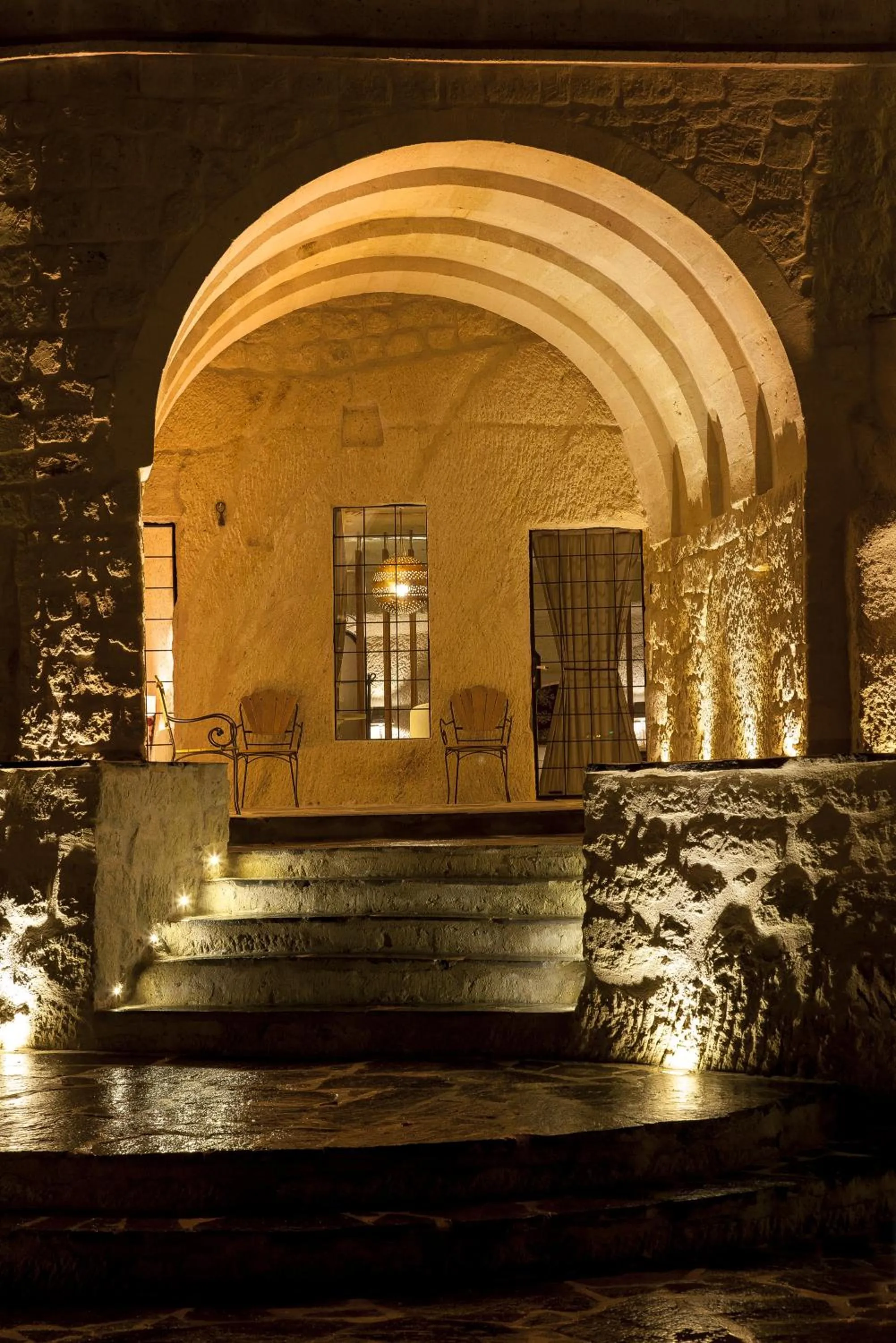 Facade/entrance in Hezen Cave Hotel