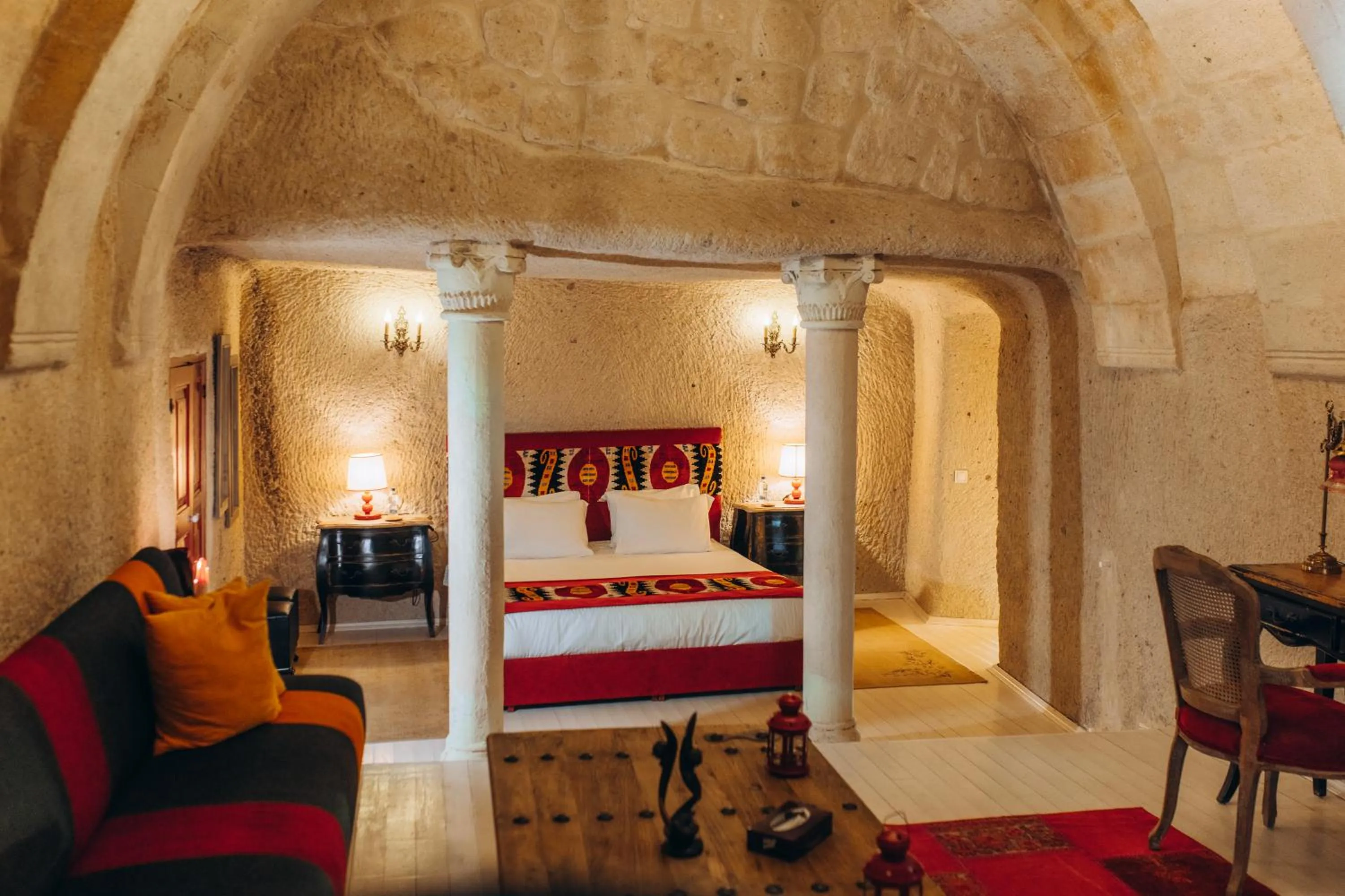 Bed in Hezen Cave Hotel