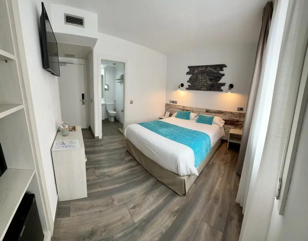 Bed in Hotel Bella Dolores