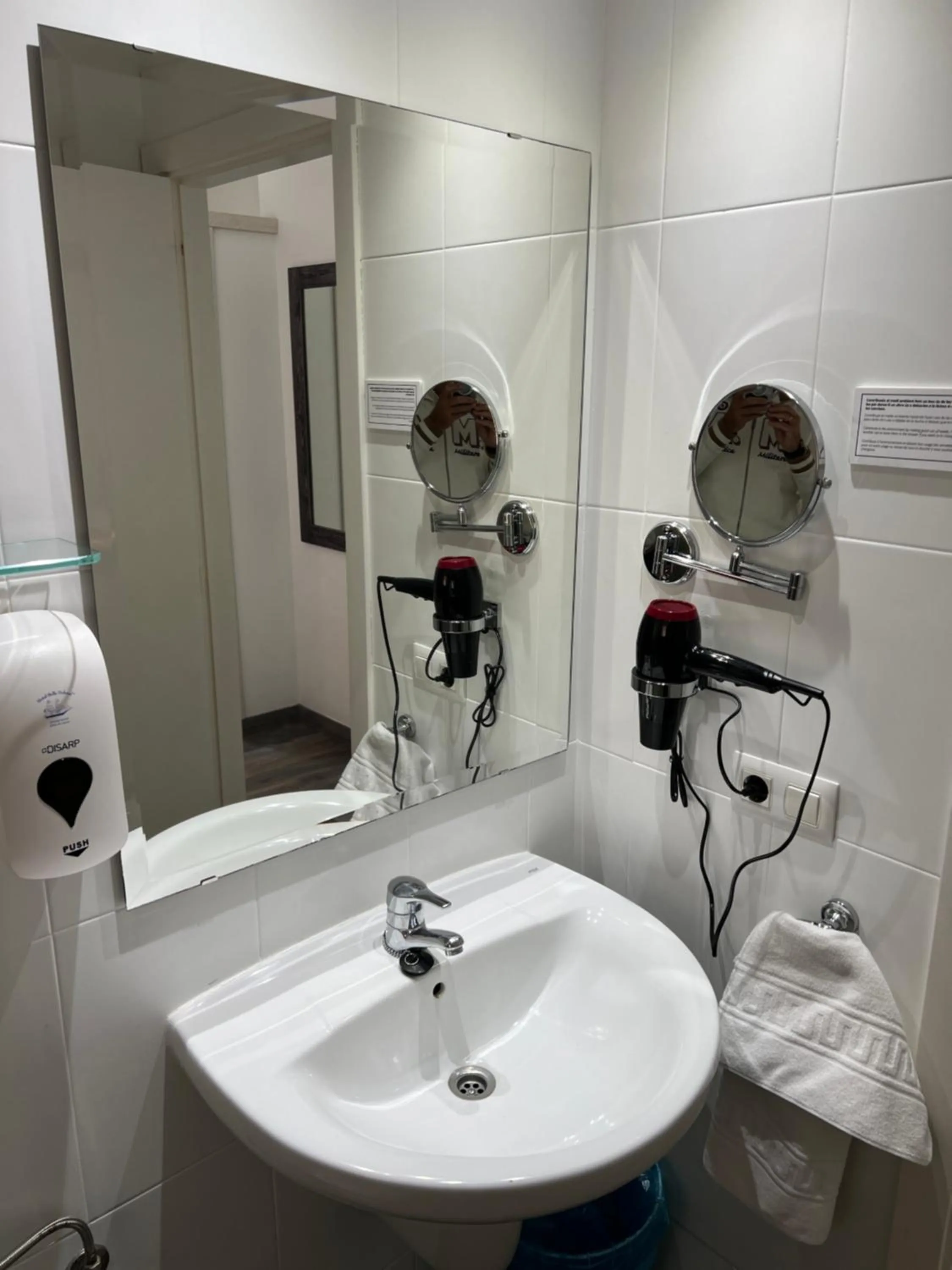 Bathroom in Hotel Bella Dolores