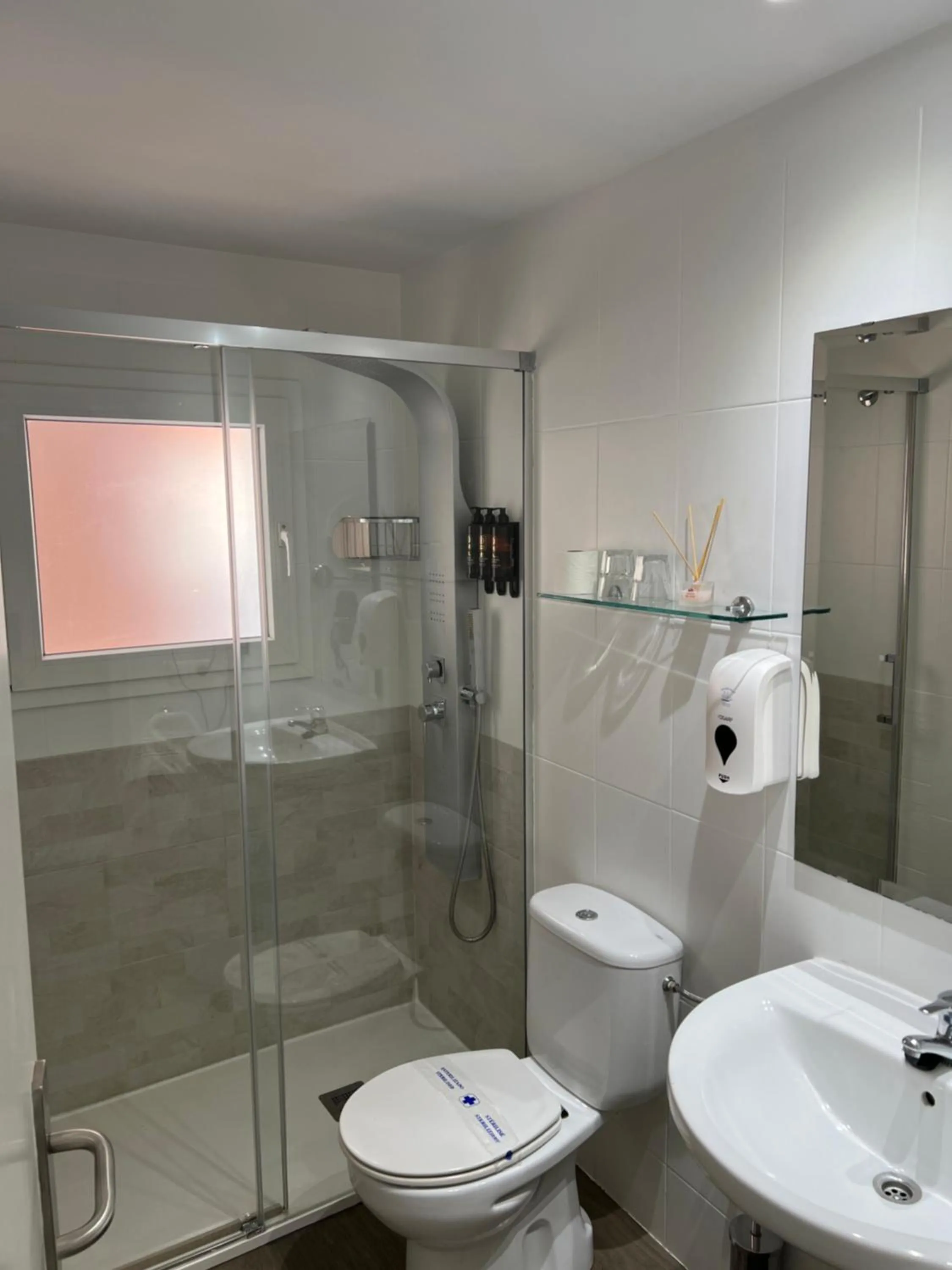 Shower in Hotel Bella Dolores