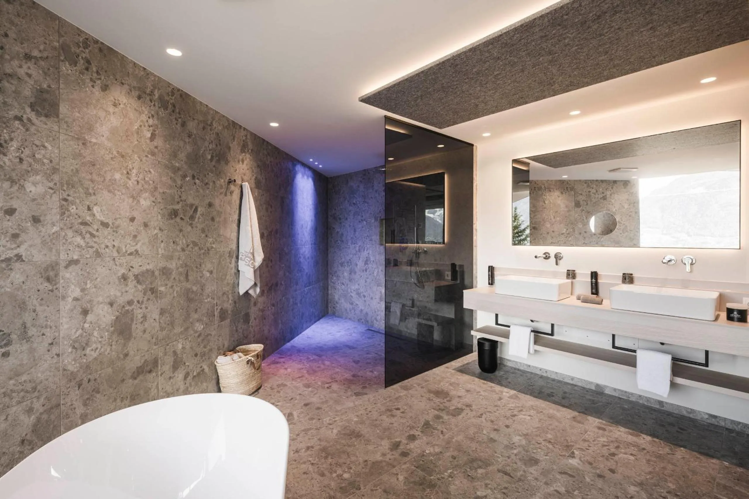 Bathroom in Schenna Resort