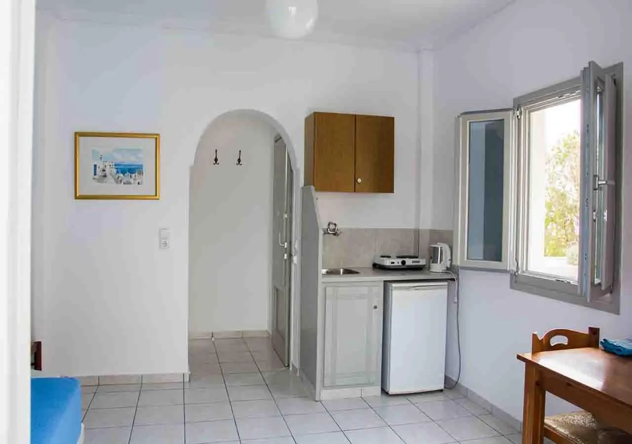 Kitchen or kitchenette in Sail Inn Studios & Apartments