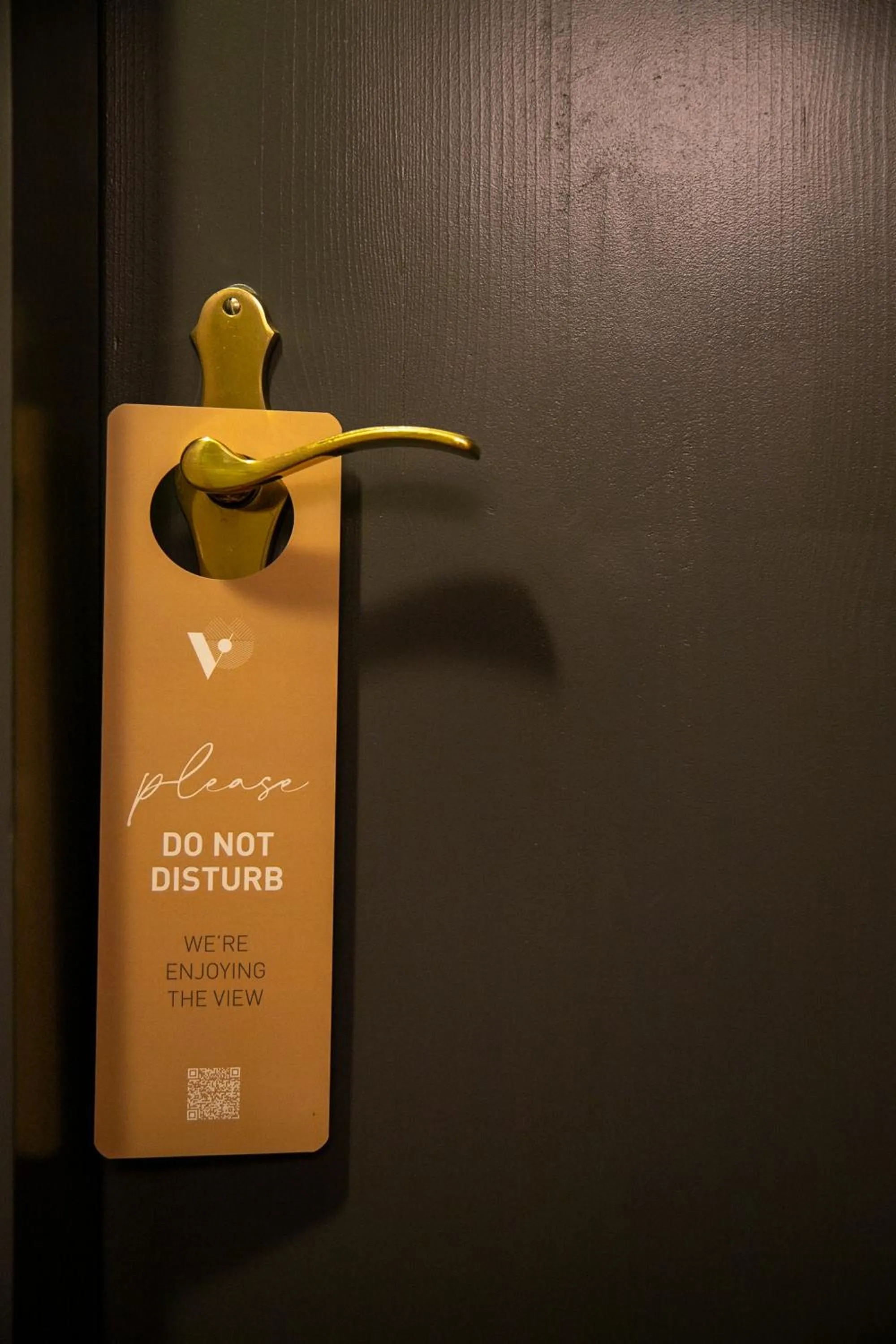 Text overlay in Vista Lakefront Boutique Hotel