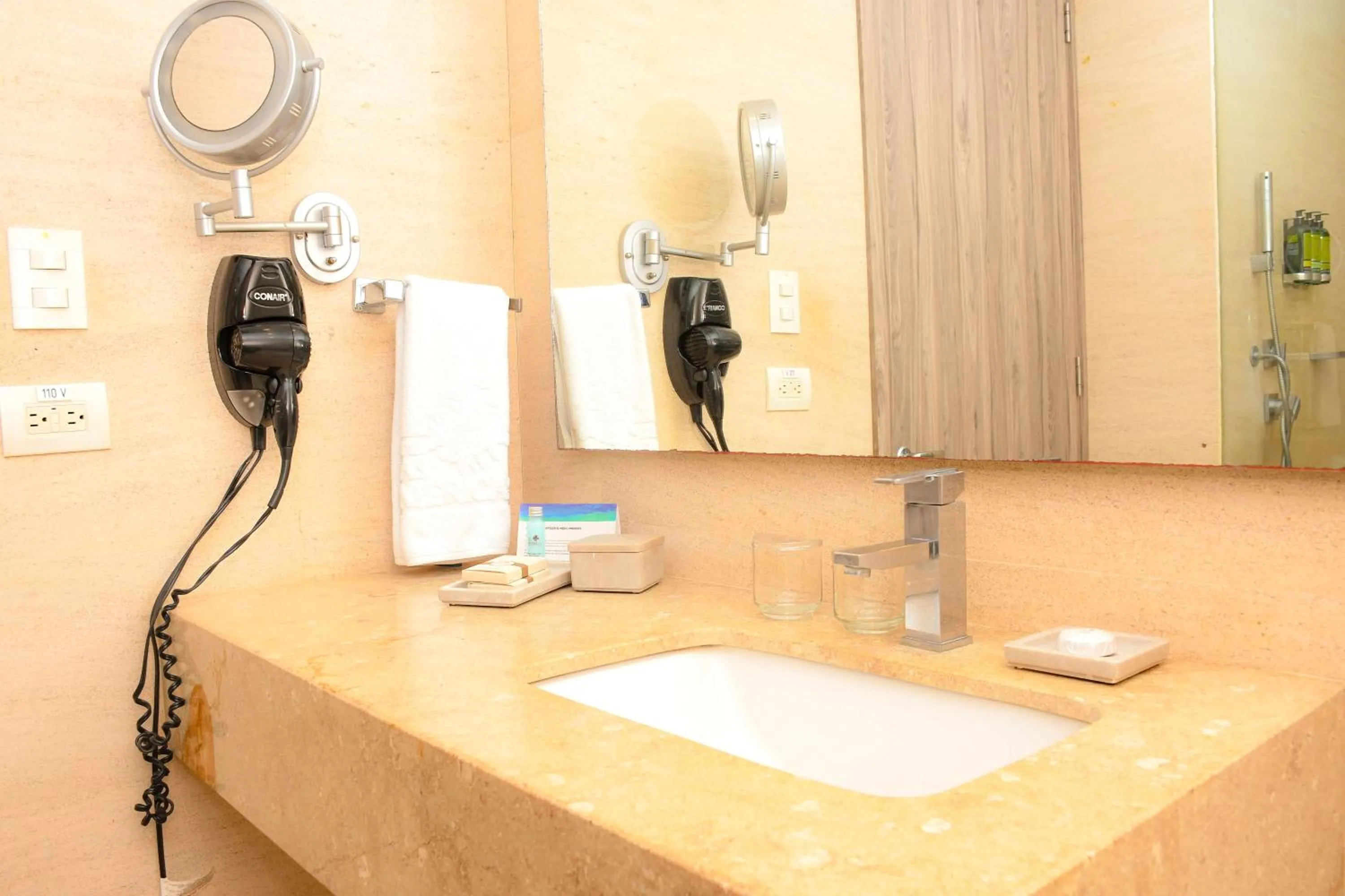 Bathroom in Las Americas Torre Del Mar