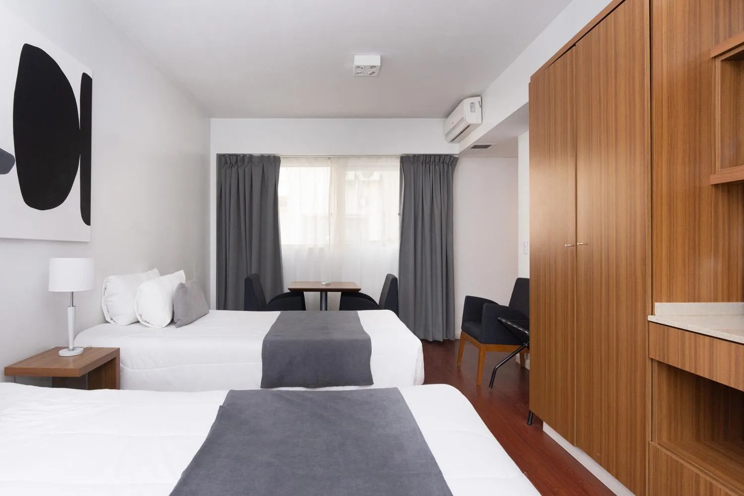 Photo of the whole room, Bed in Hotel Bys Palermo