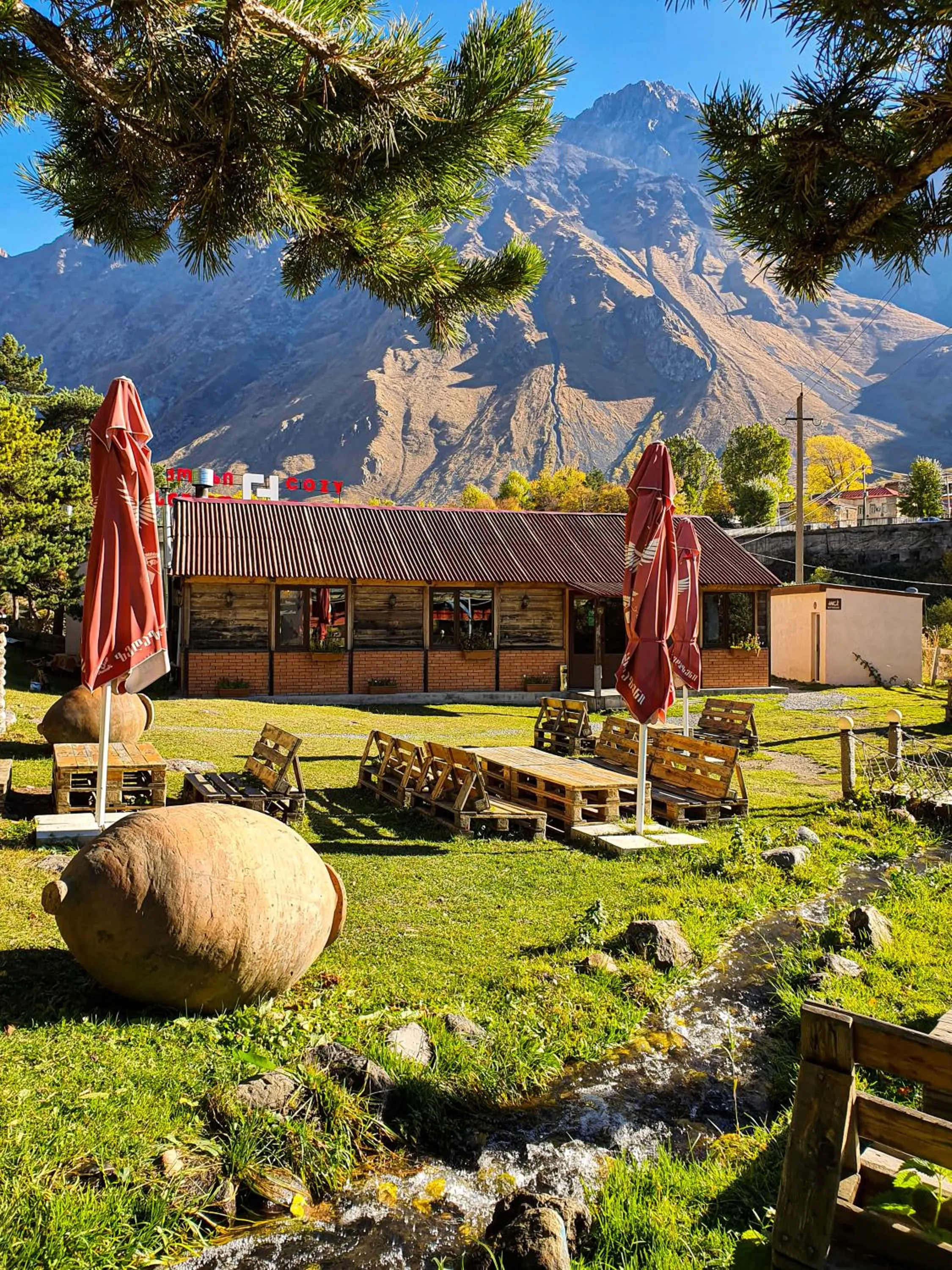 Restaurant/places to eat in Cozy Hotel Kazbegi