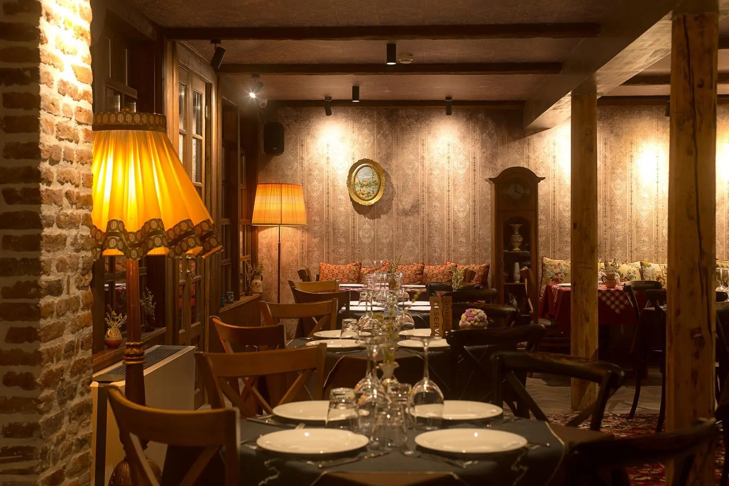 Restaurant/places to eat in HANI I PAZARIT Boutique Hotel