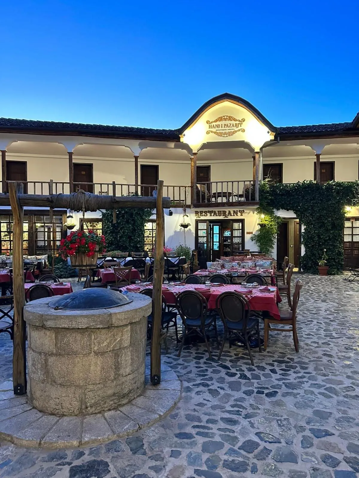 Evening entertainment in HANI I PAZARIT Boutique Hotel