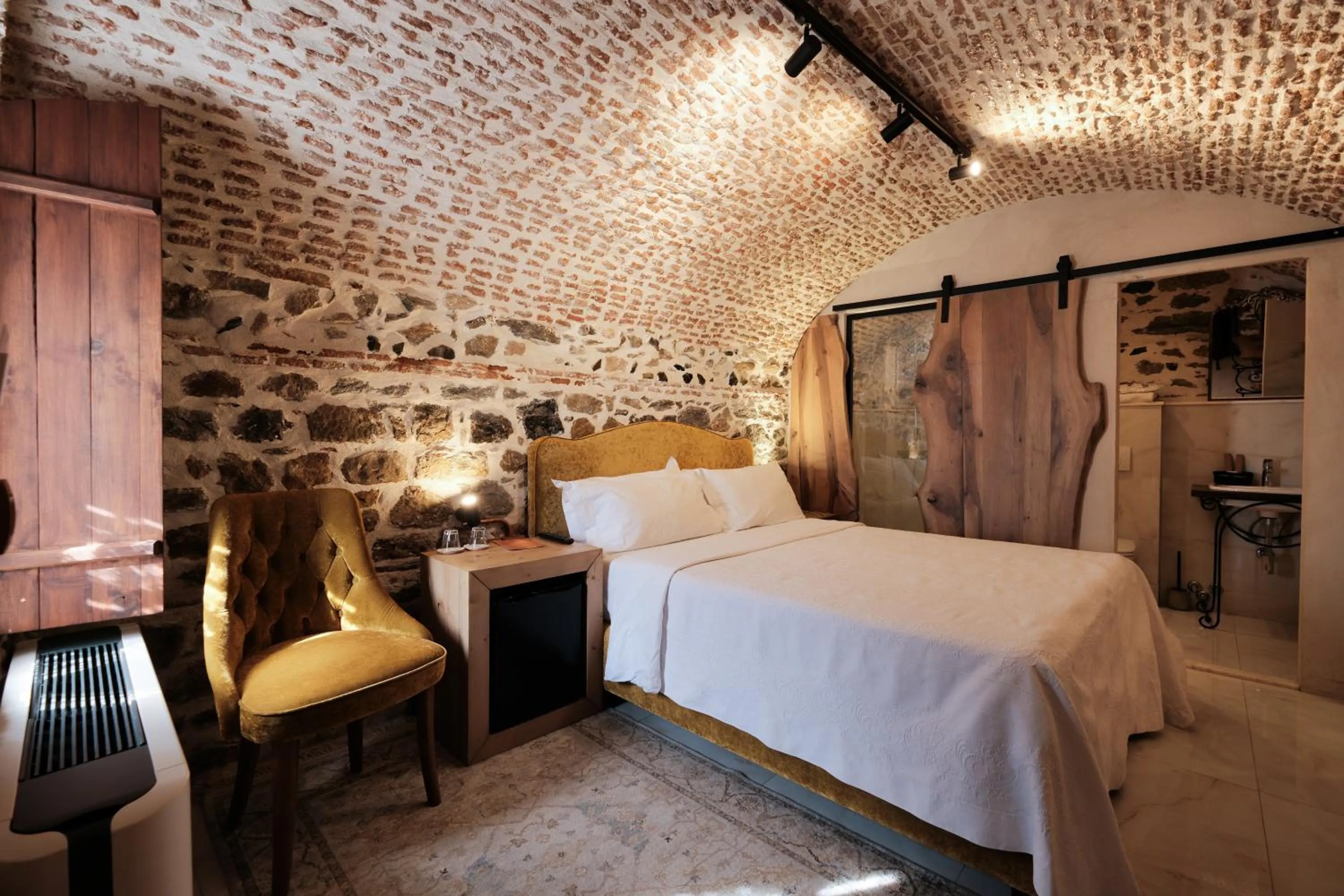 Bed in HANI I PAZARIT Boutique Hotel