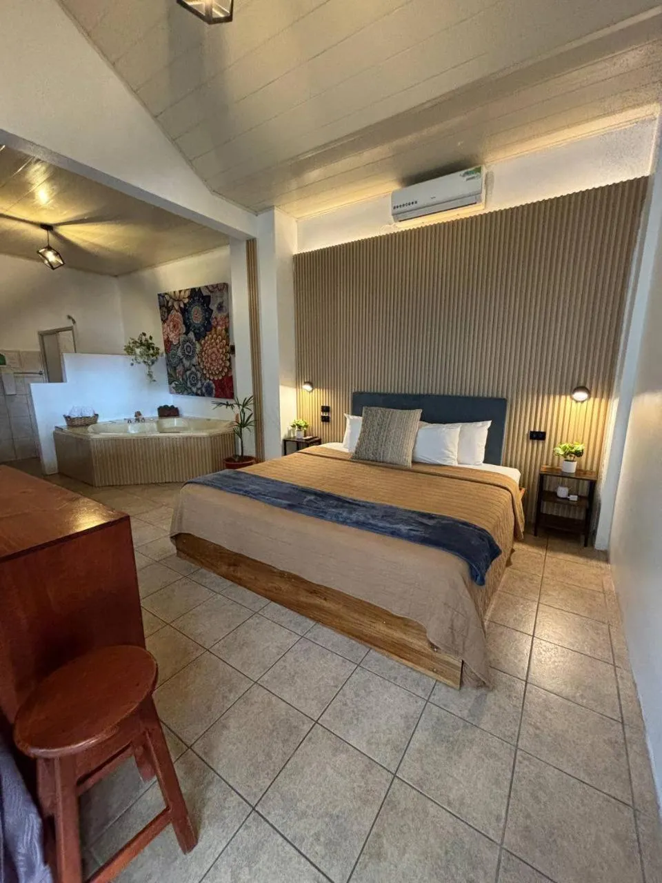 Bedroom, Bed in Hotel Las Colinas