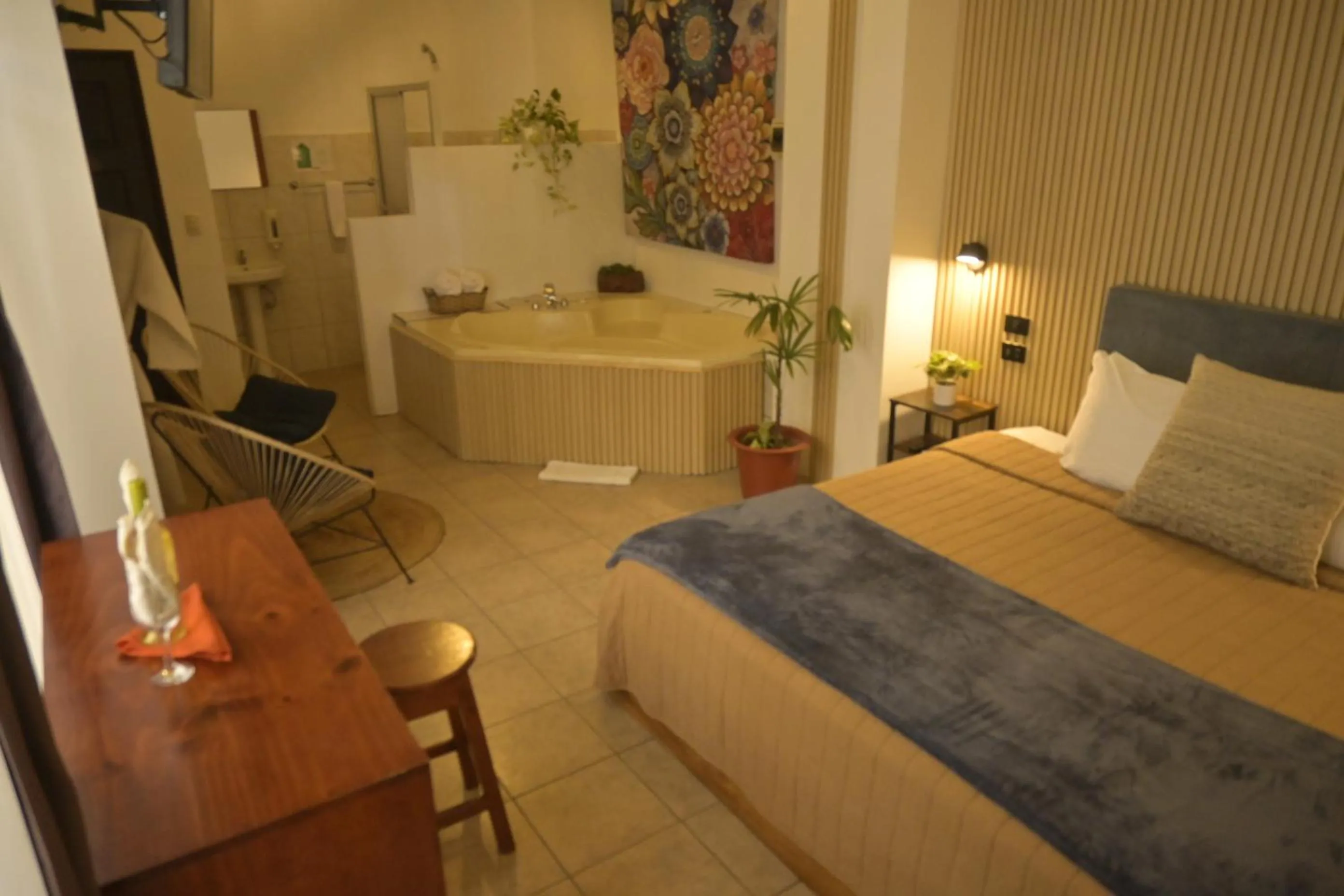 Photo of the whole room, Bed in Hotel Las Colinas