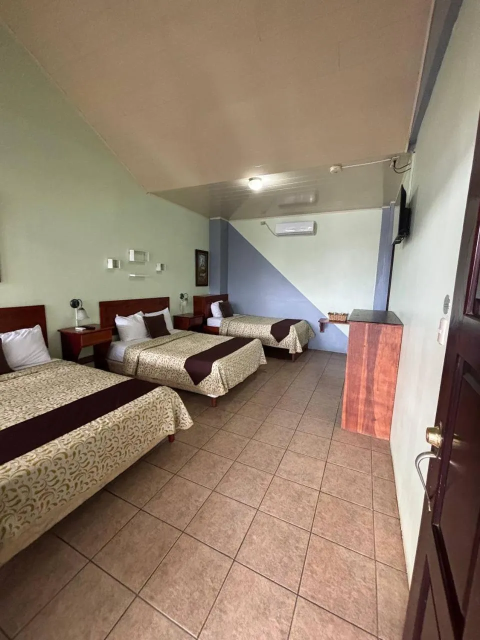 Photo of the whole room, Bed in Hotel Las Colinas