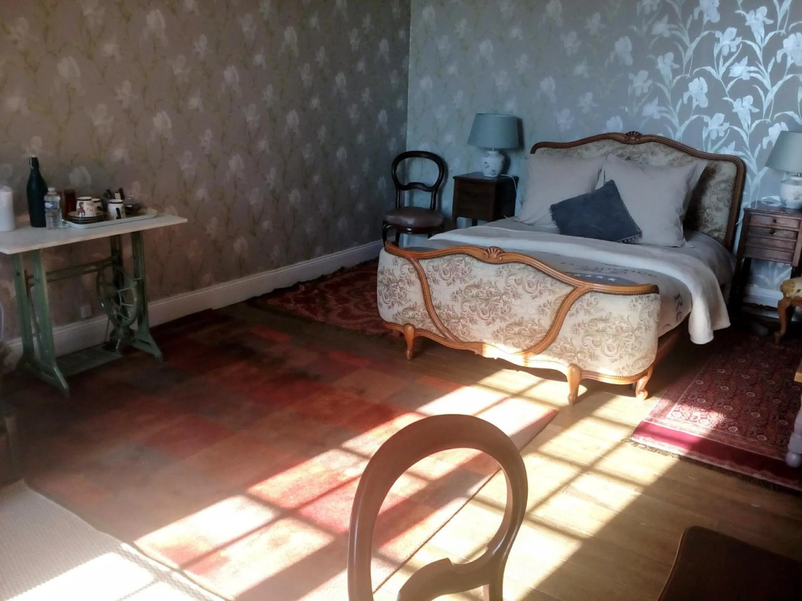 Bedroom in L'ancienne École