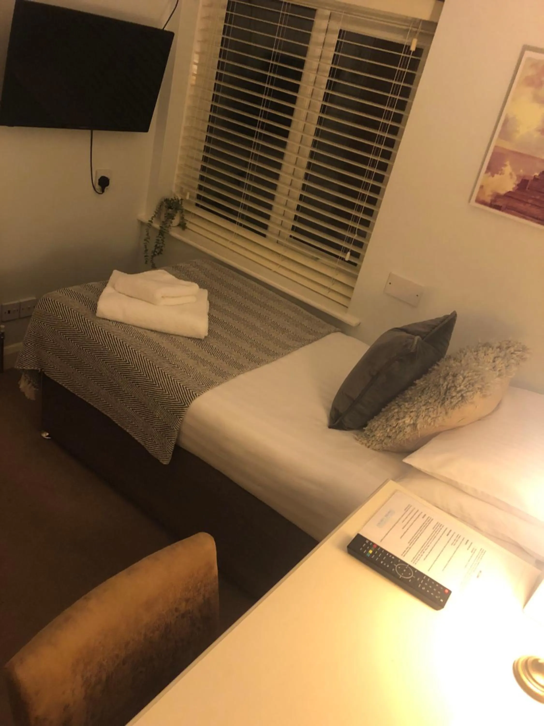 Bedroom, Bed in Burton Lodge Guest House & Spa